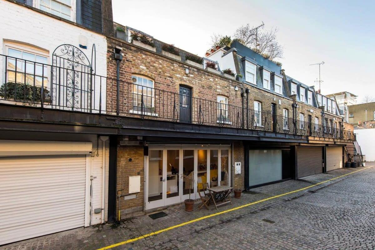 Idyllic Mews In Fantastic Location! Apartment London