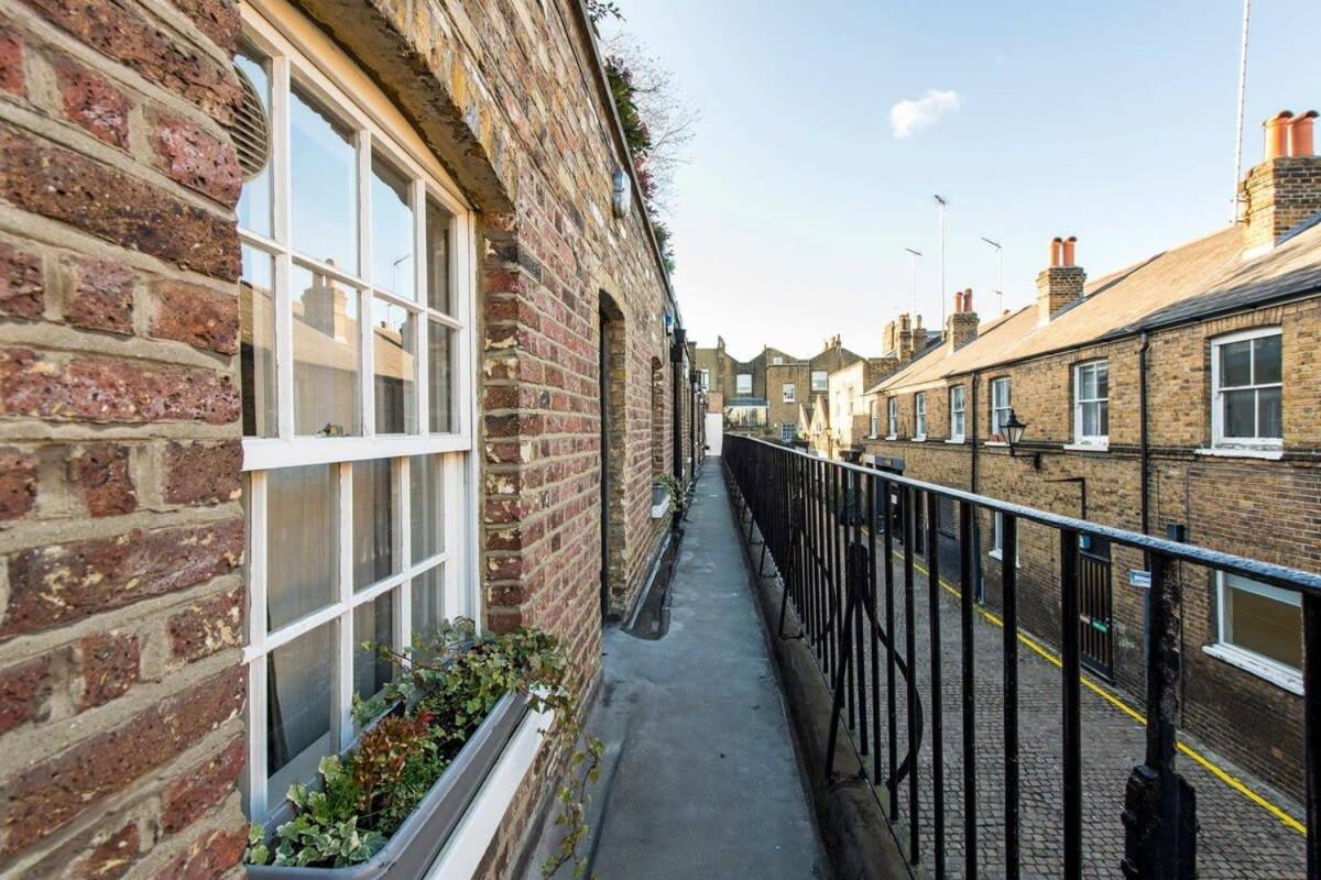 Appartement Idyllic Mews In Fantastic Location! Londen
