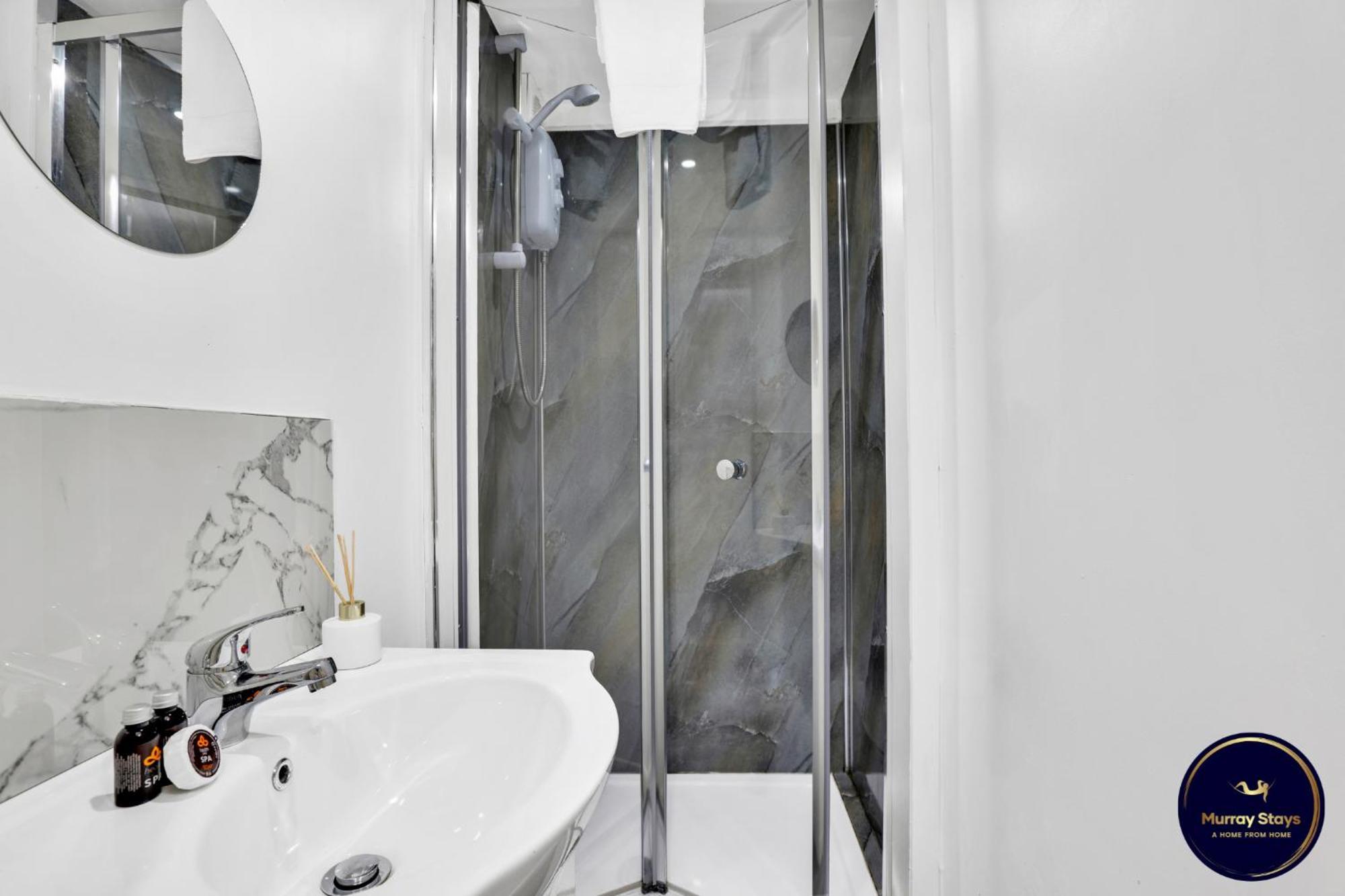 One Bedroom Short Term & Flexible Renting Shoreditch With Free Wi-fi * London