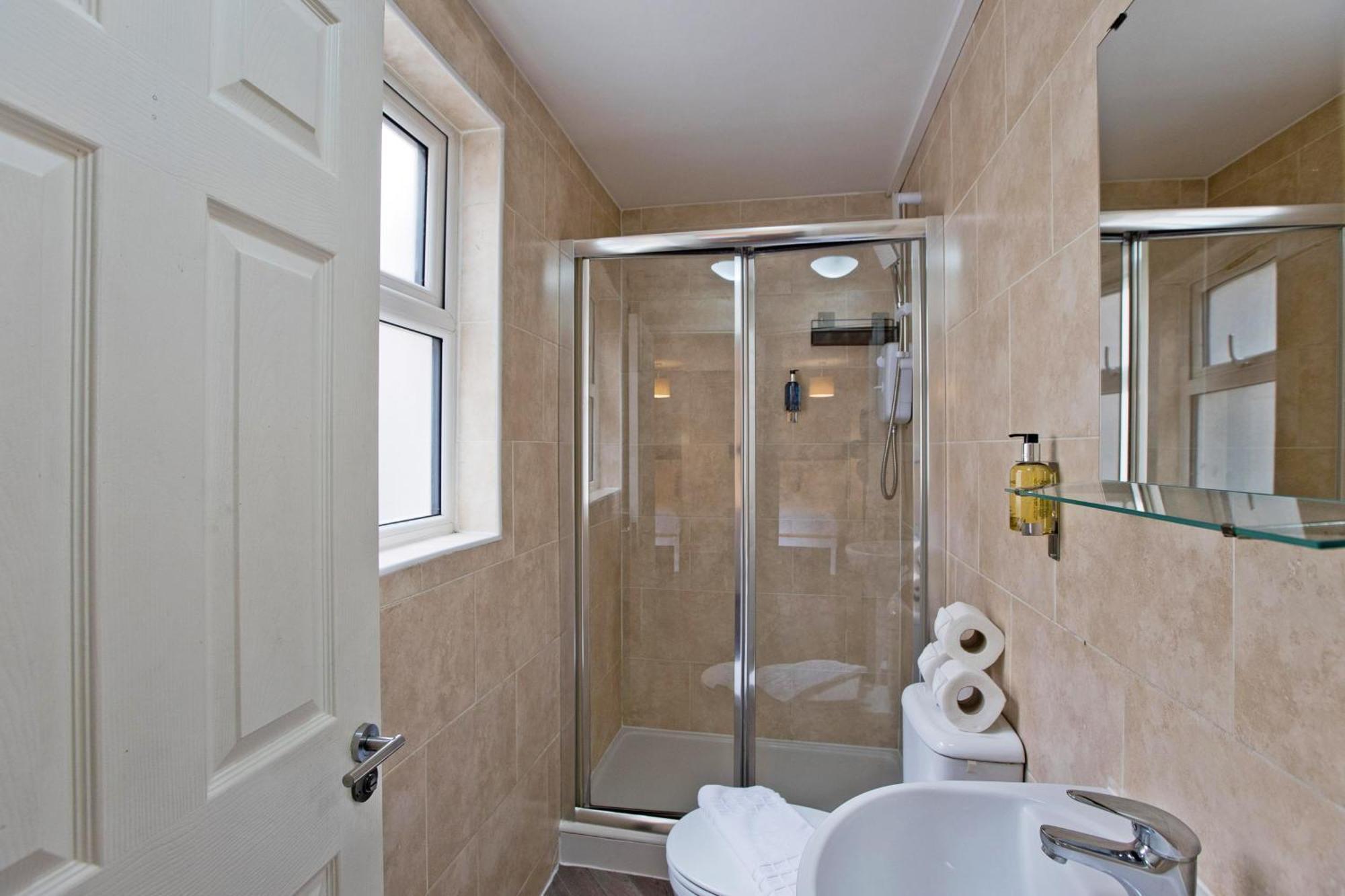 Imperial Corner House-whitechapel Appartement Londen