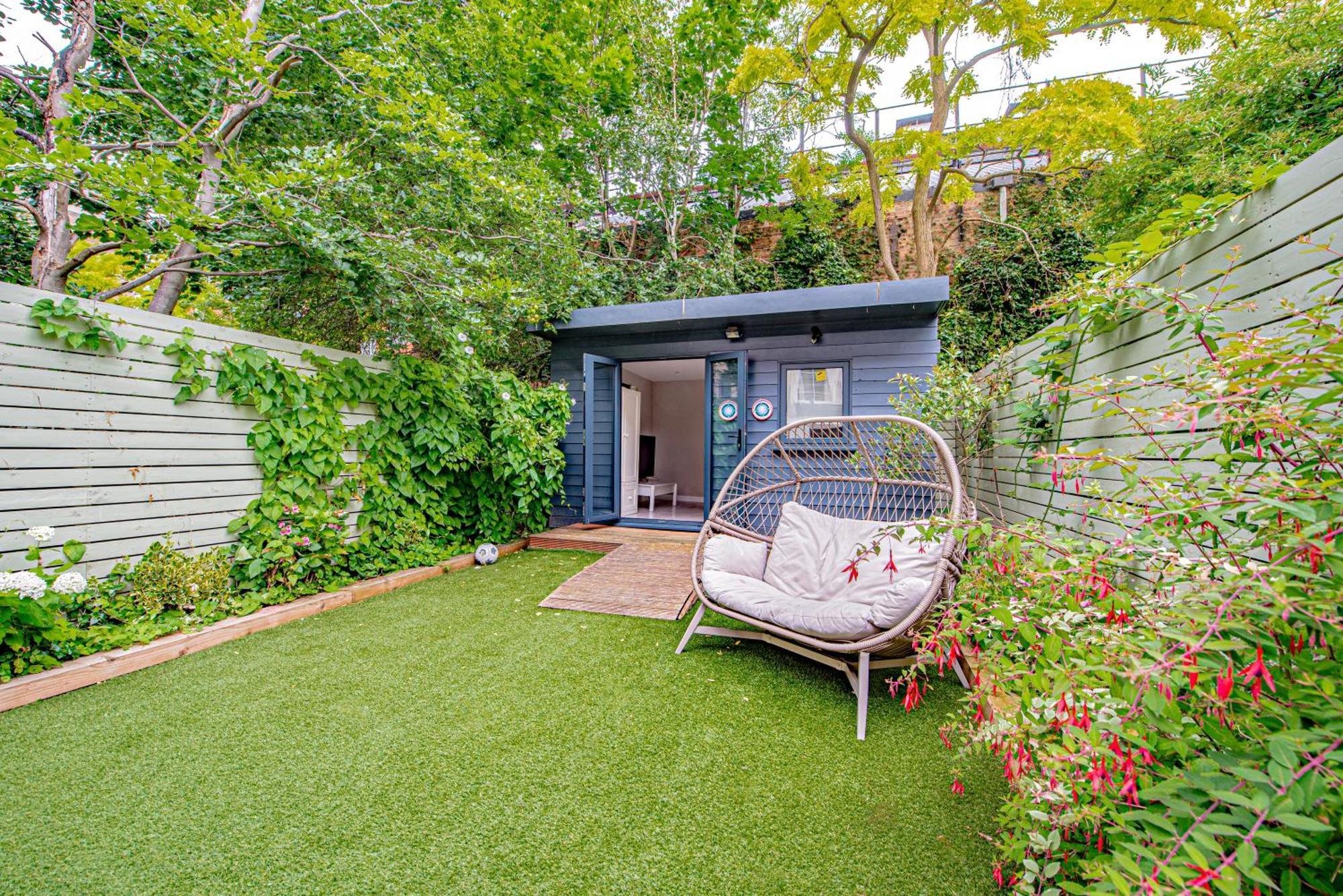 Stylish 3 Bedroom Flat In Little Venice Apartment