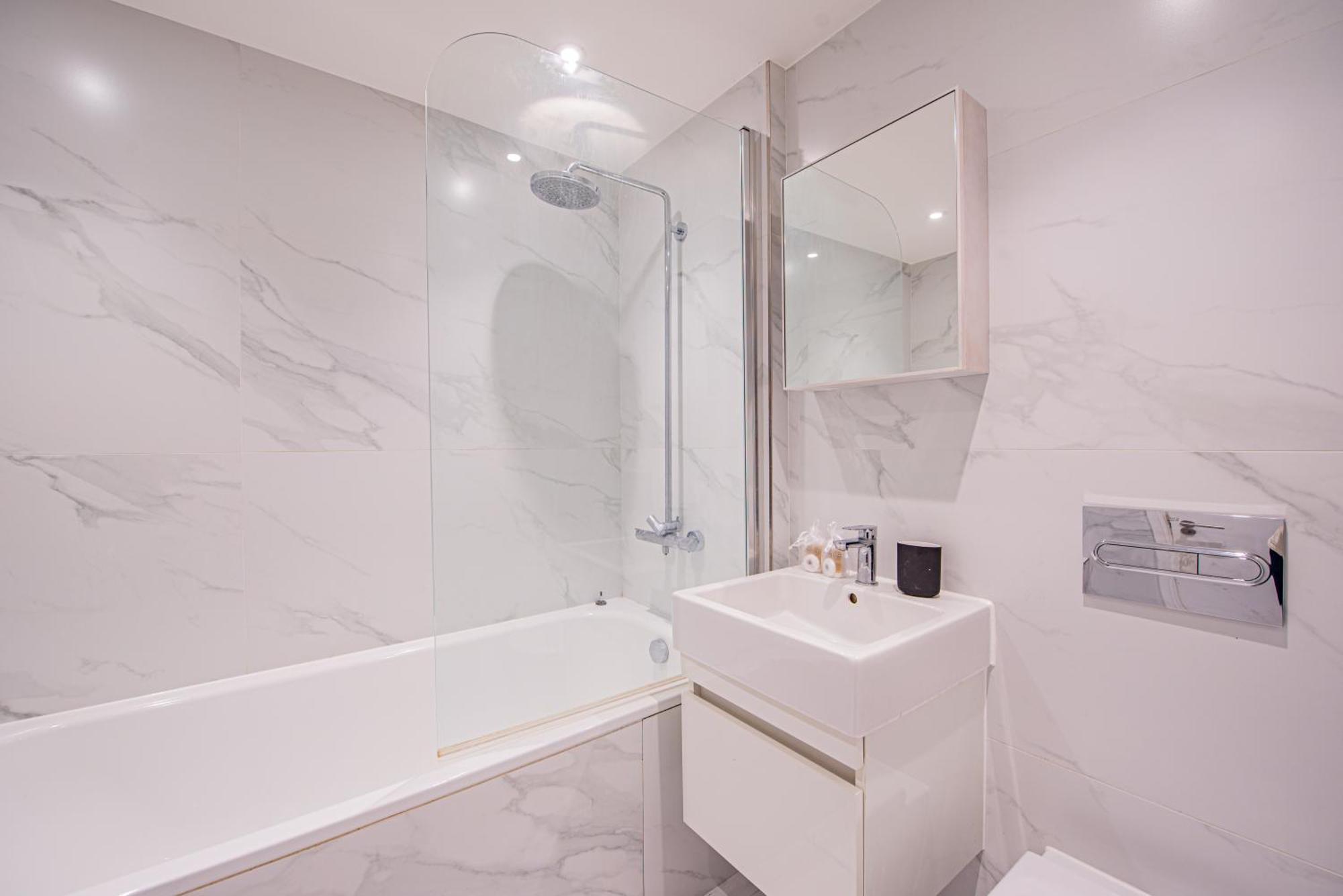 Stylish 3 Bedroom Flat In Little Venice Apartment London