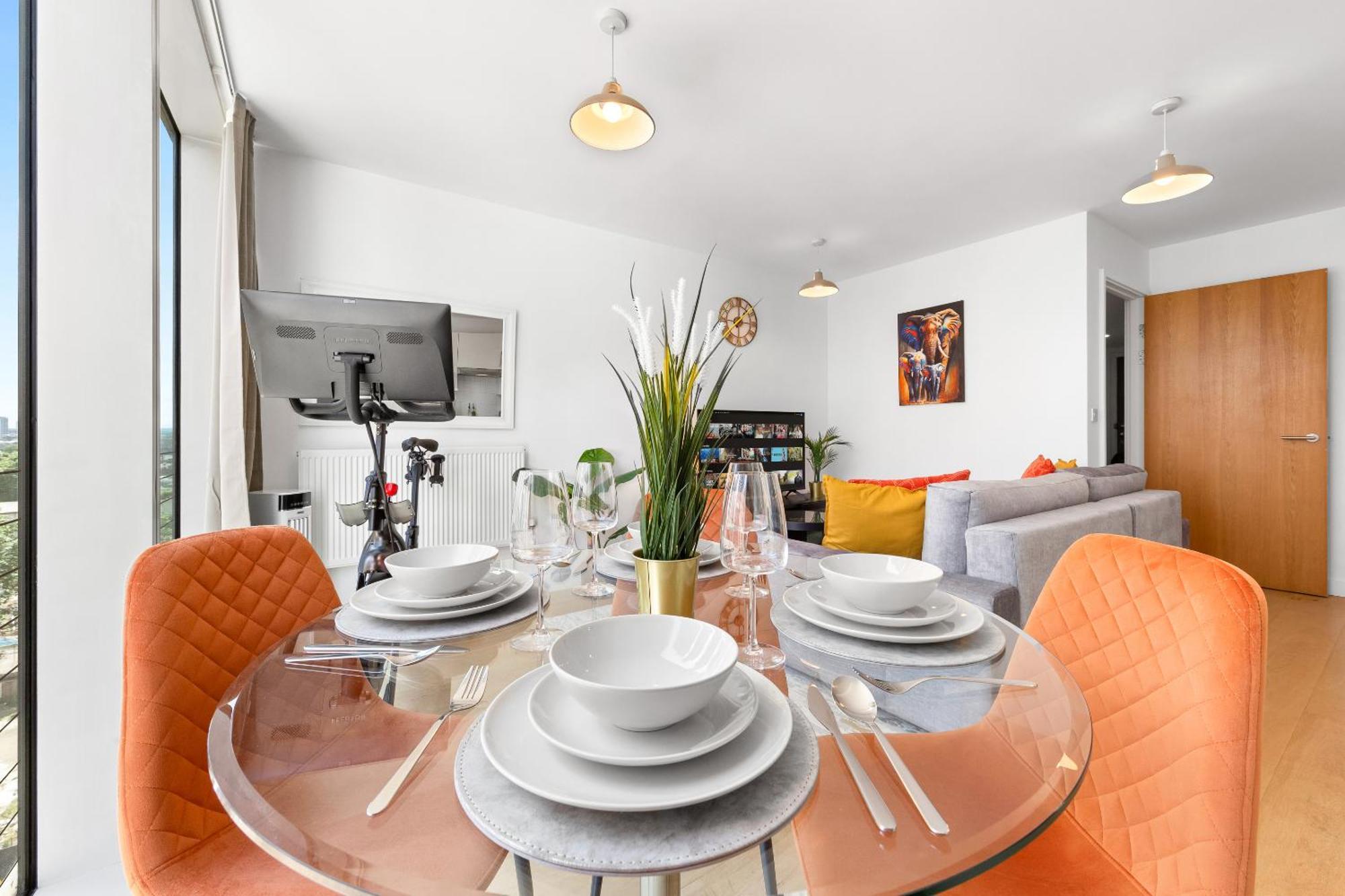 Canary Wharf Apartment