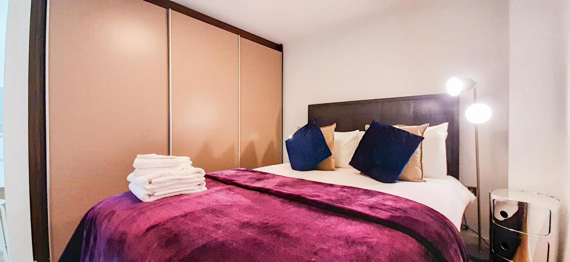 Mysquare Shoreditch High Street Apartment *