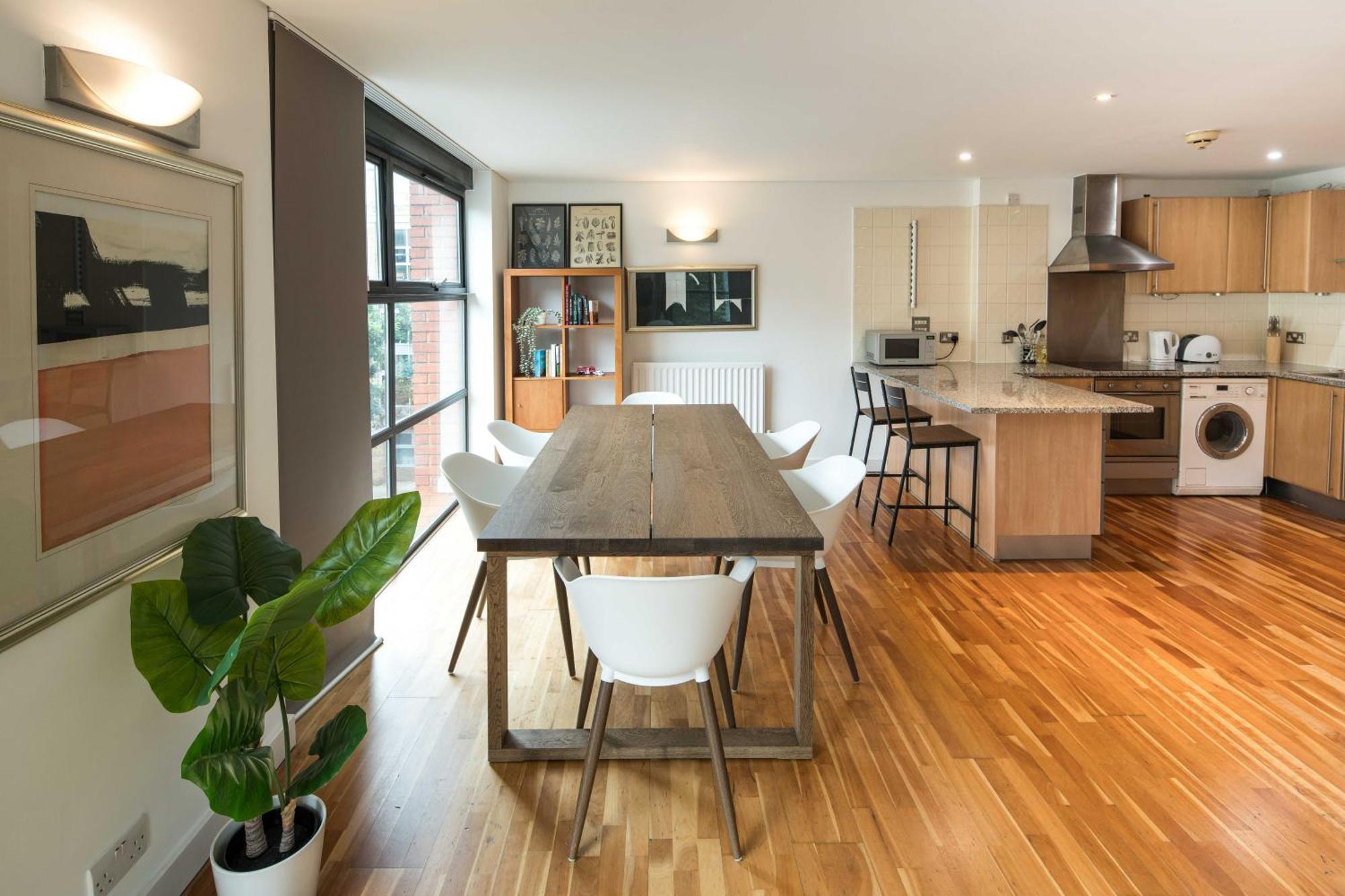 Superfast Broadband 2bd Flat Farringdon Leilighet