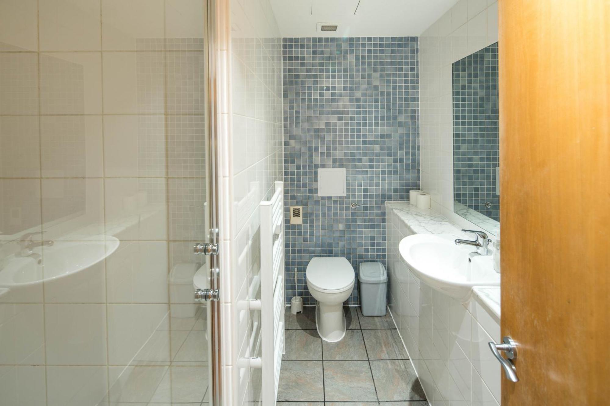 Superfast Broadband 2bd Flat Farringdon Leilighet London