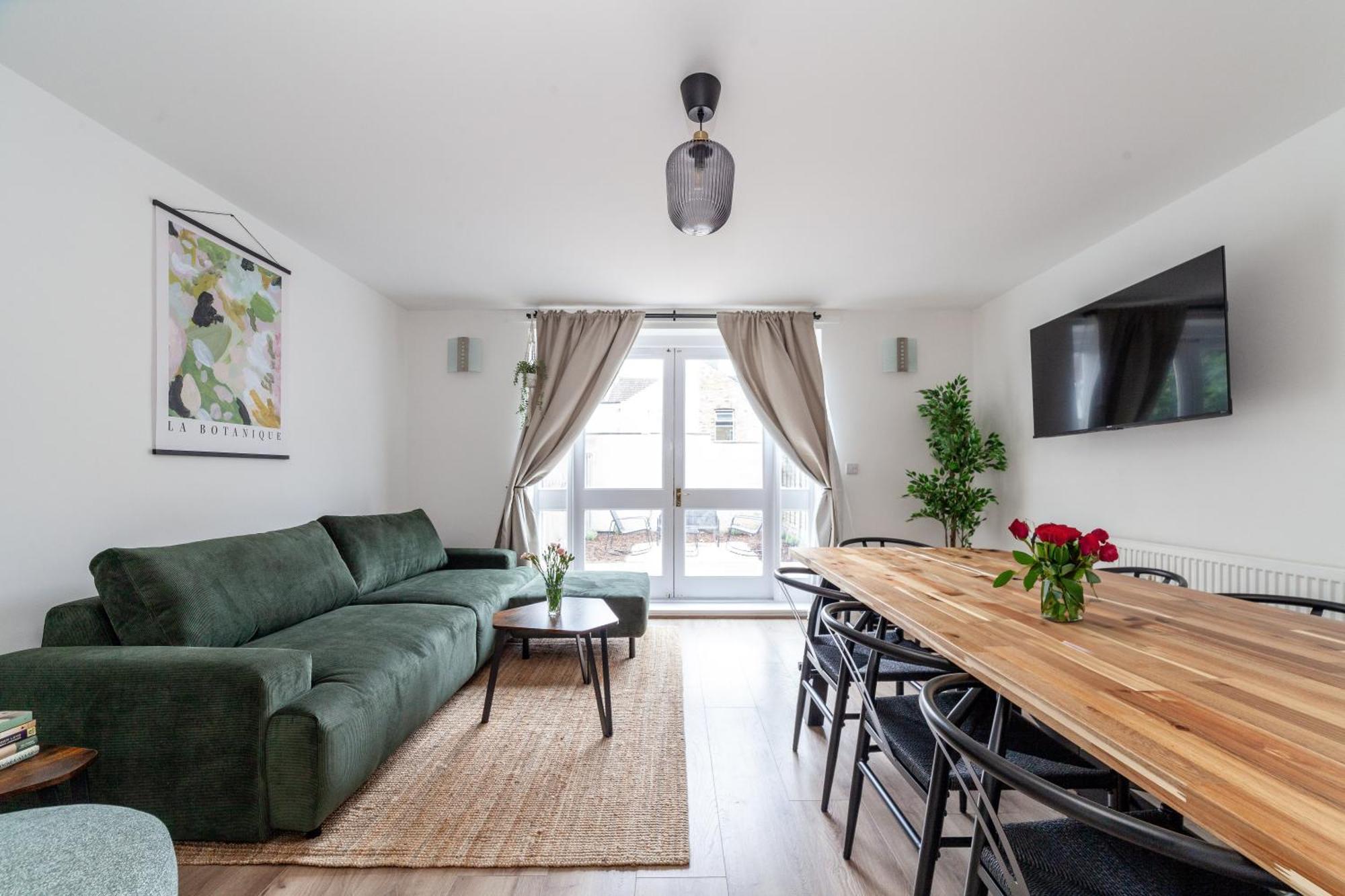Feriehus Arte Serviced Stratford - 3 Bedrooms 2 Bathrooms London, Stratford, Maryland, Free Parking, Garden, Weekly Or Monthly - Up To 8 Guests