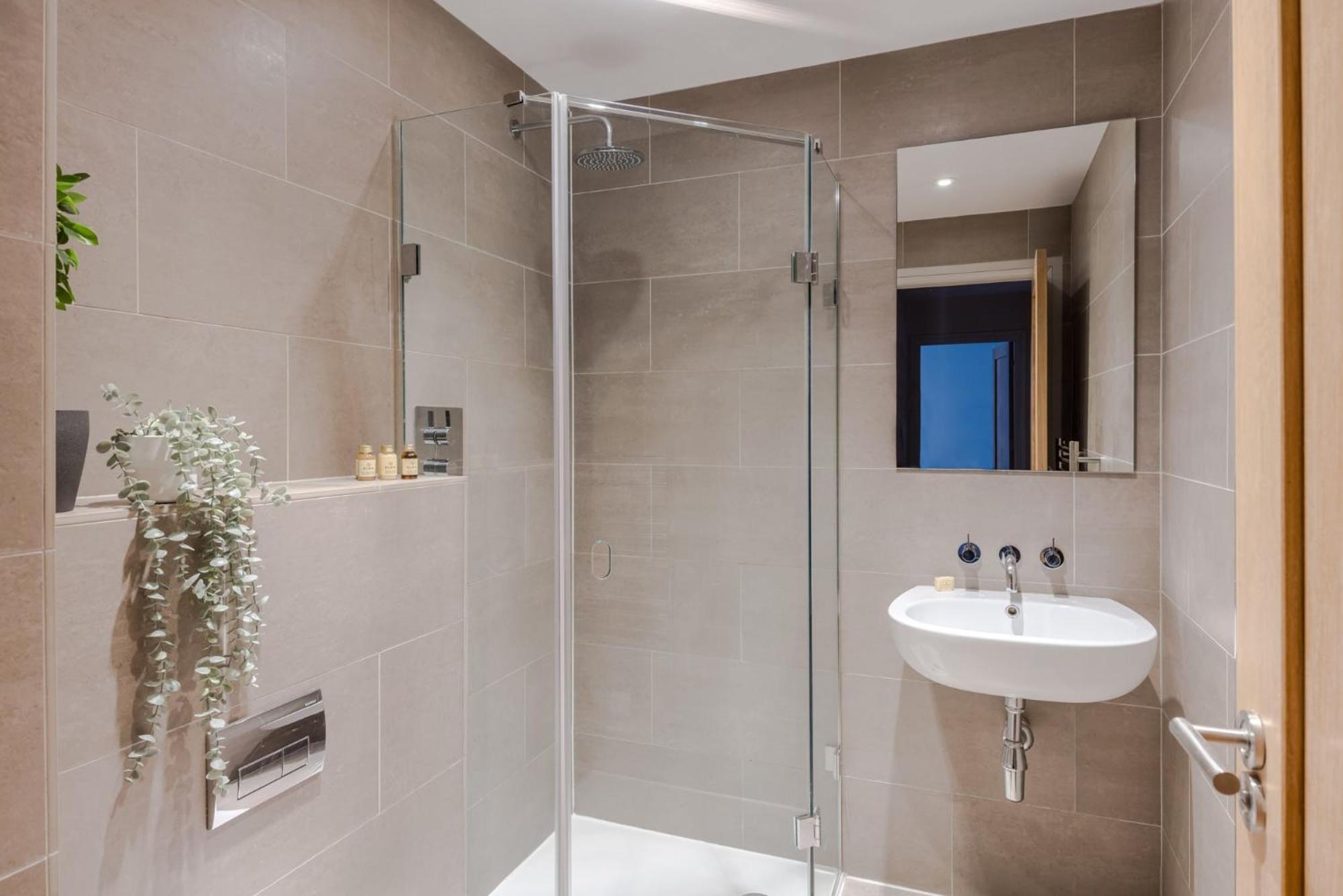 Sweet Dreams - Farringdon - By Frankie Says Apartment London