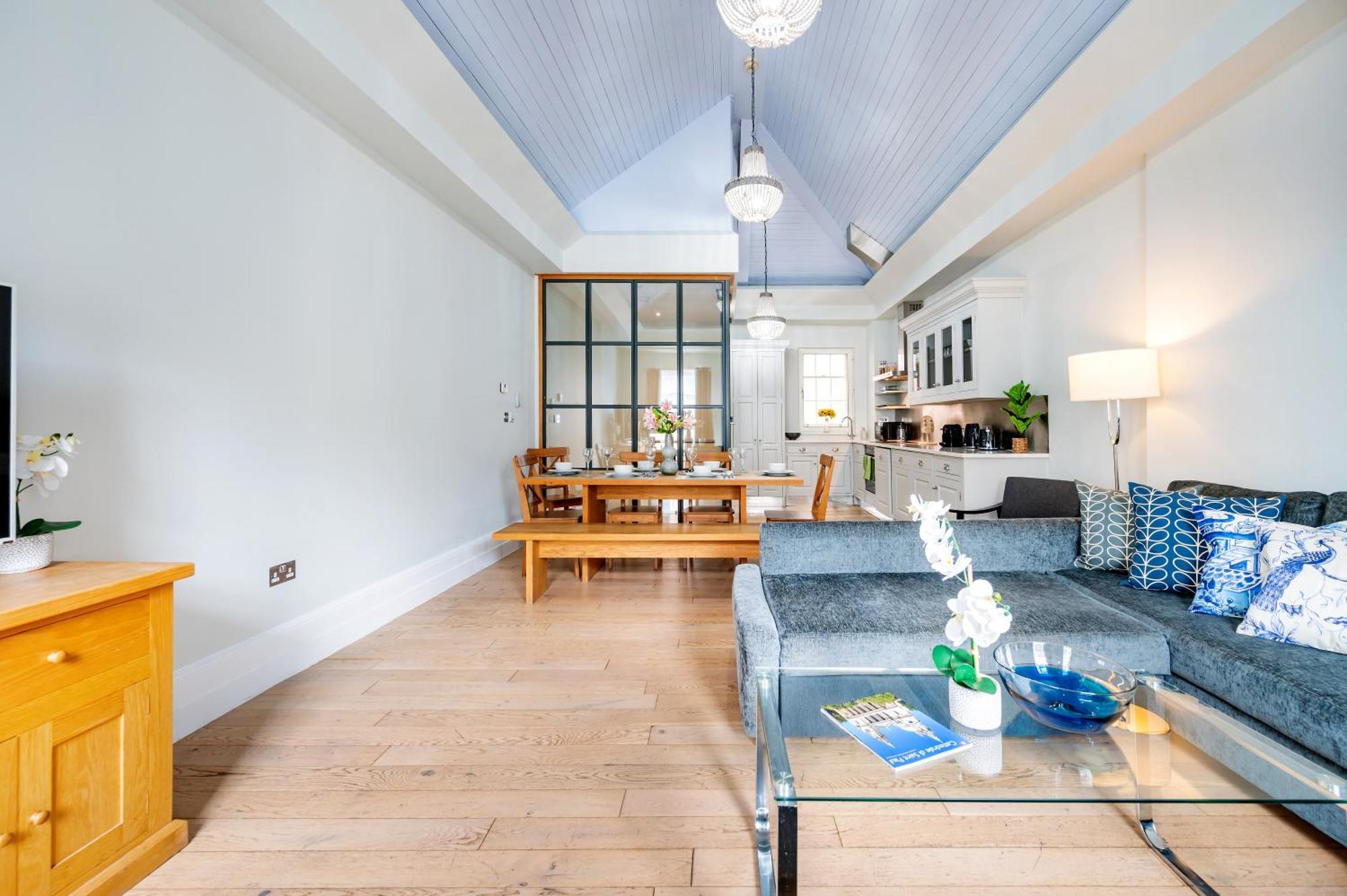 Welcome St Martin's Apartment London