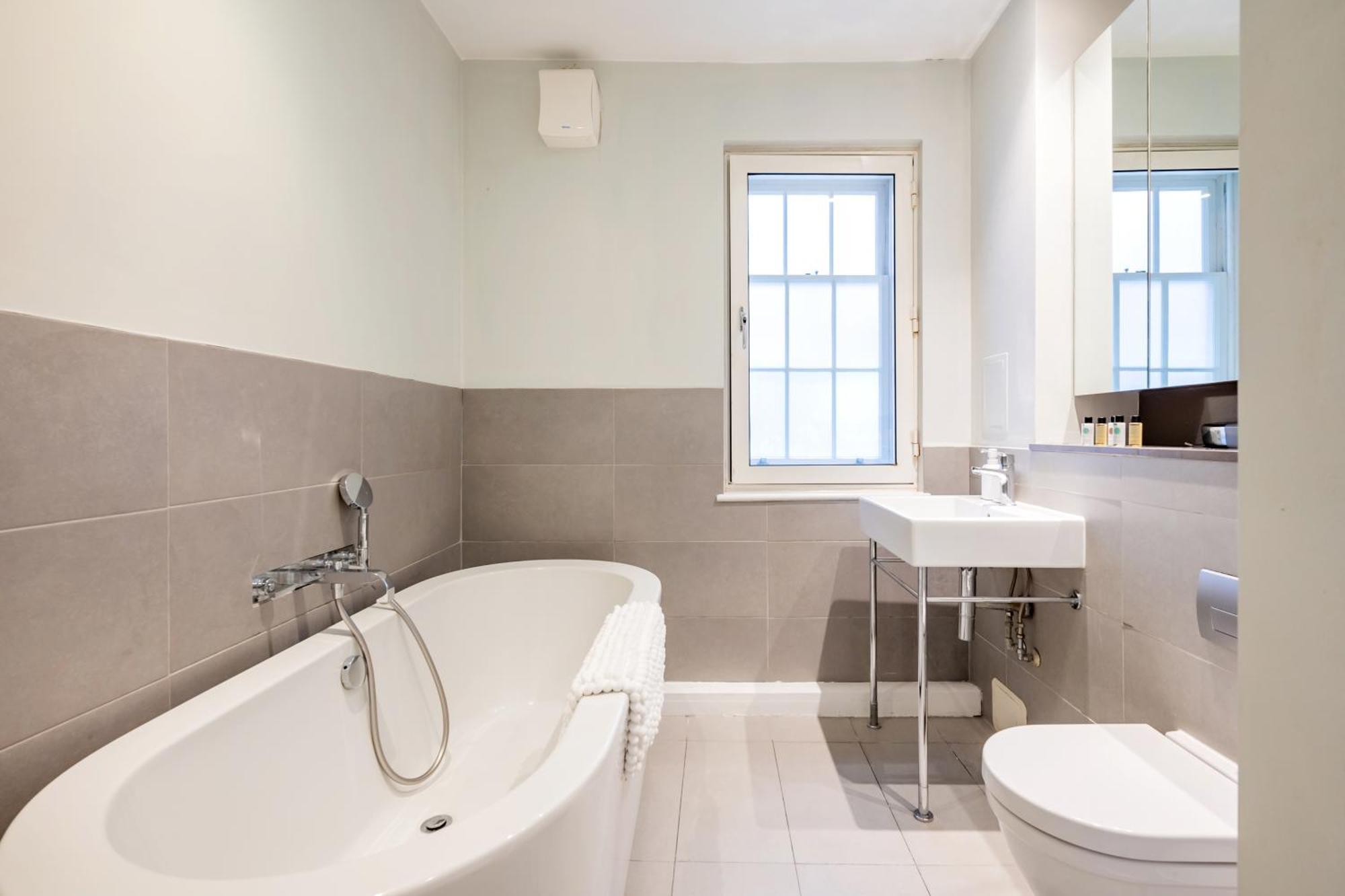 Welcome St Martin's Apartment London