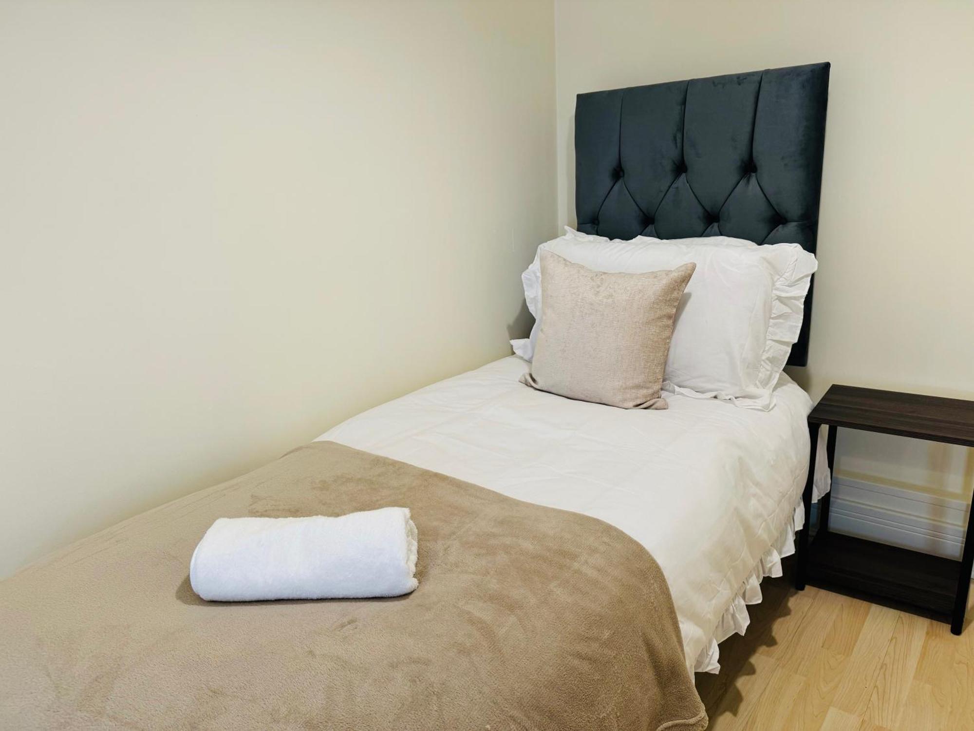 Ground Floor Wimbledon Flat With Parking Leilighet