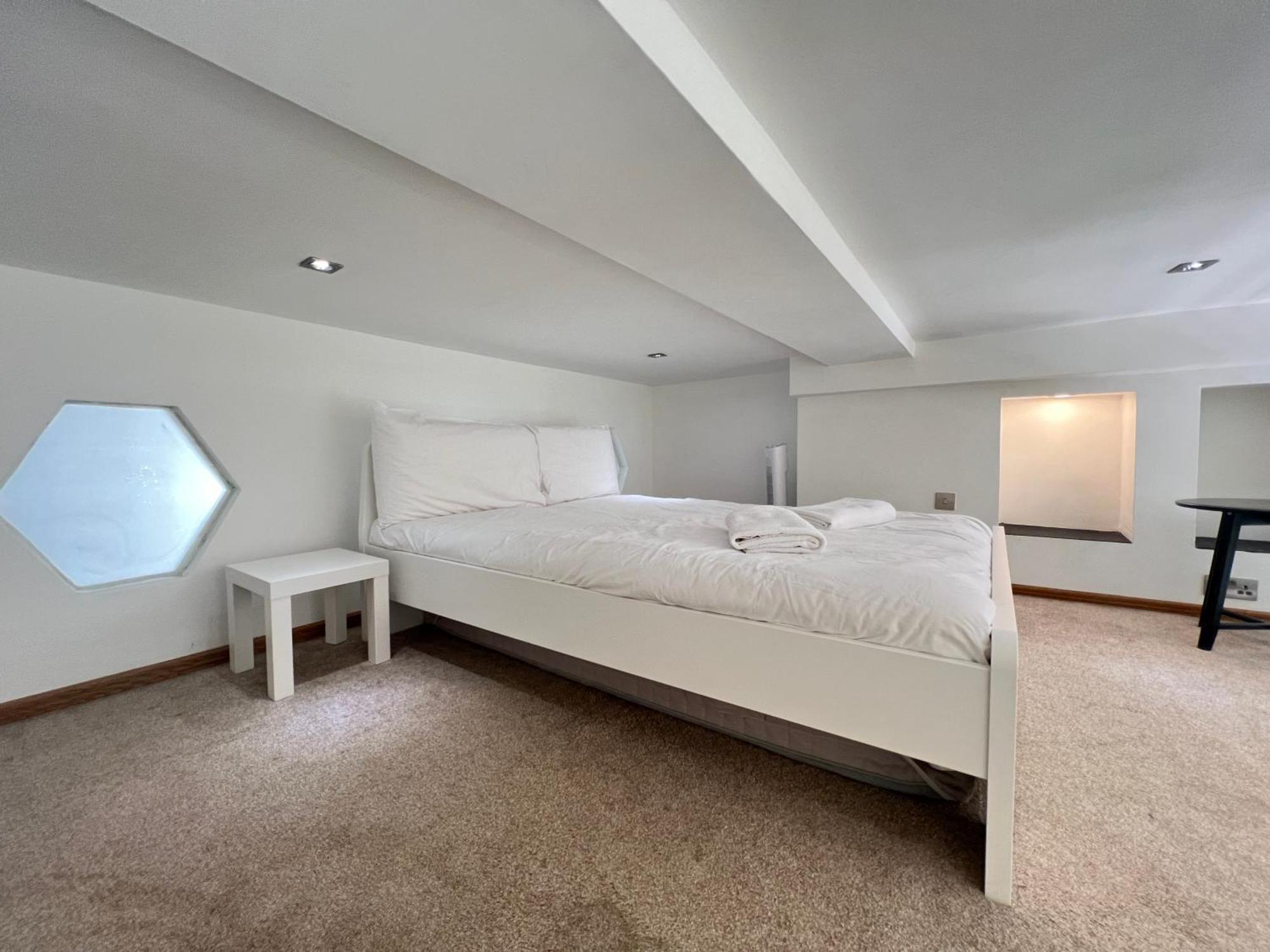 3.5 High Ceilings - Centrally Located Londres