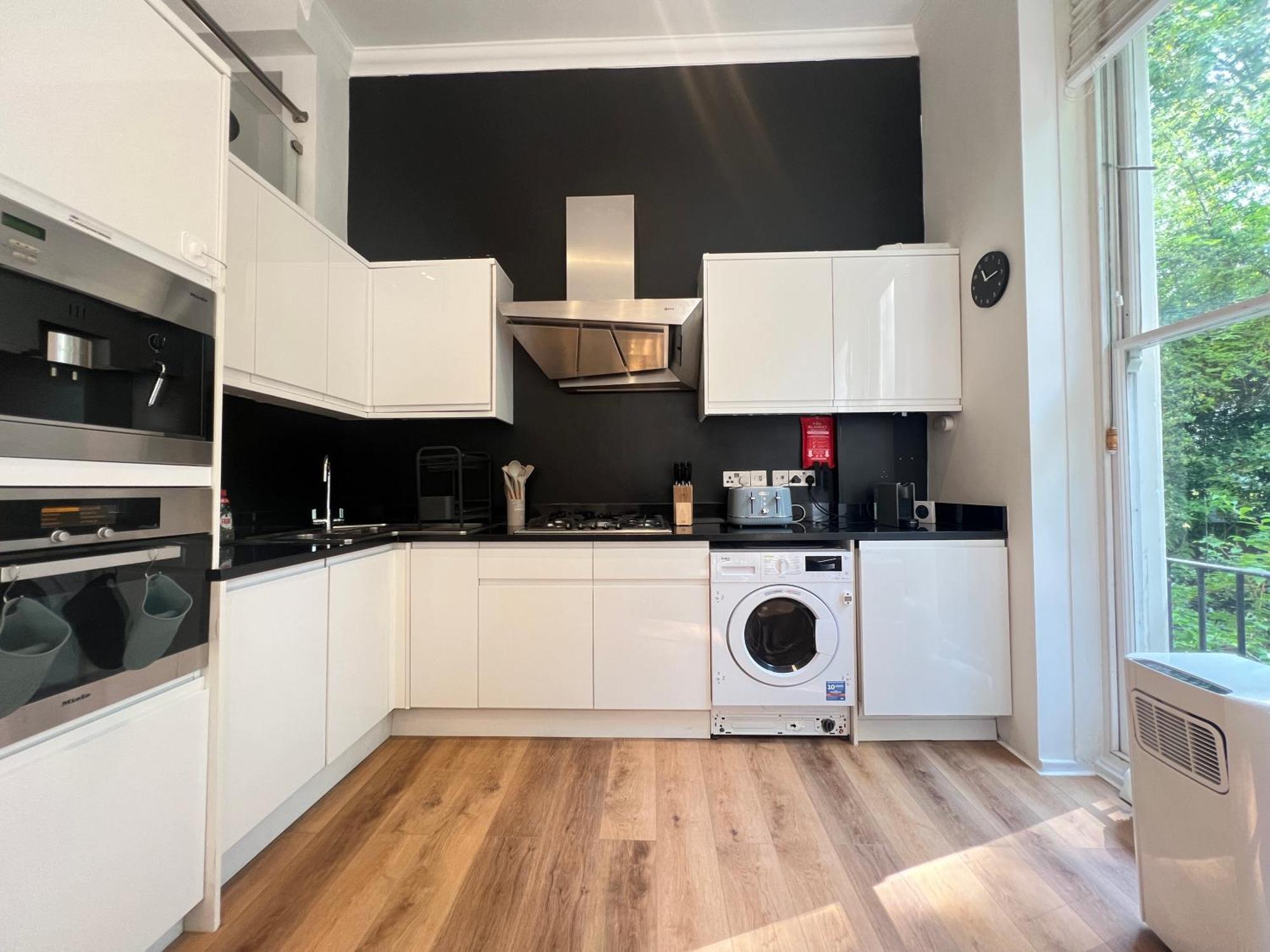Apartamento 3.5 High Ceilings - Centrally Located Londres