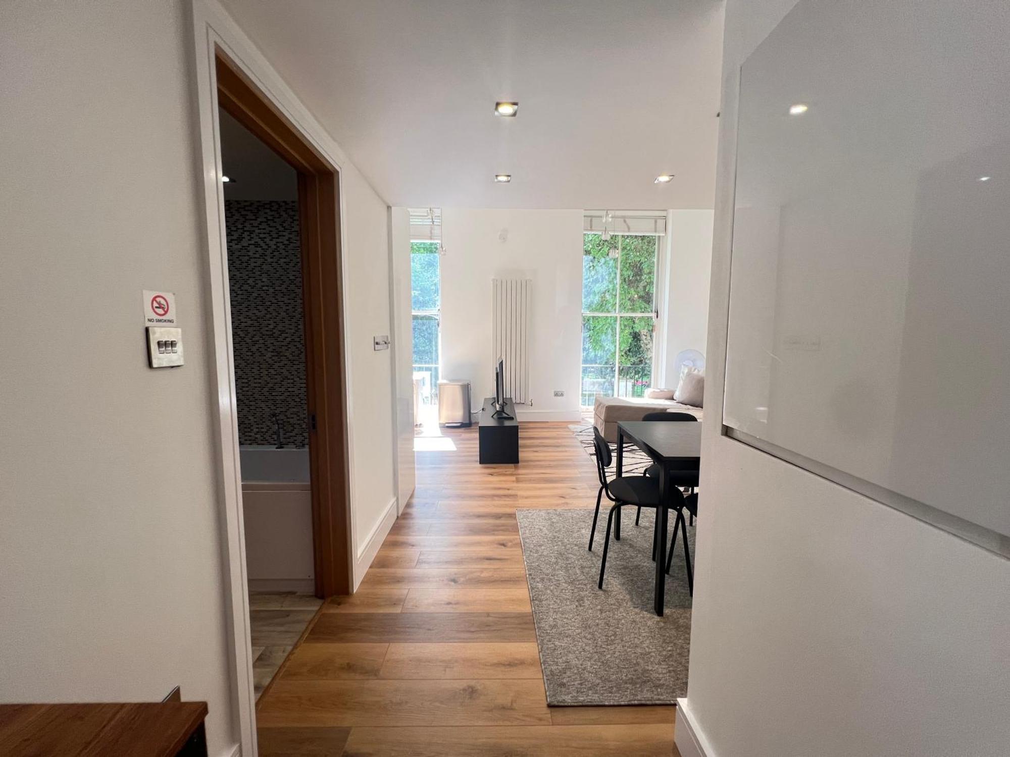 3.5 High Ceilings - Centrally Located * Londres