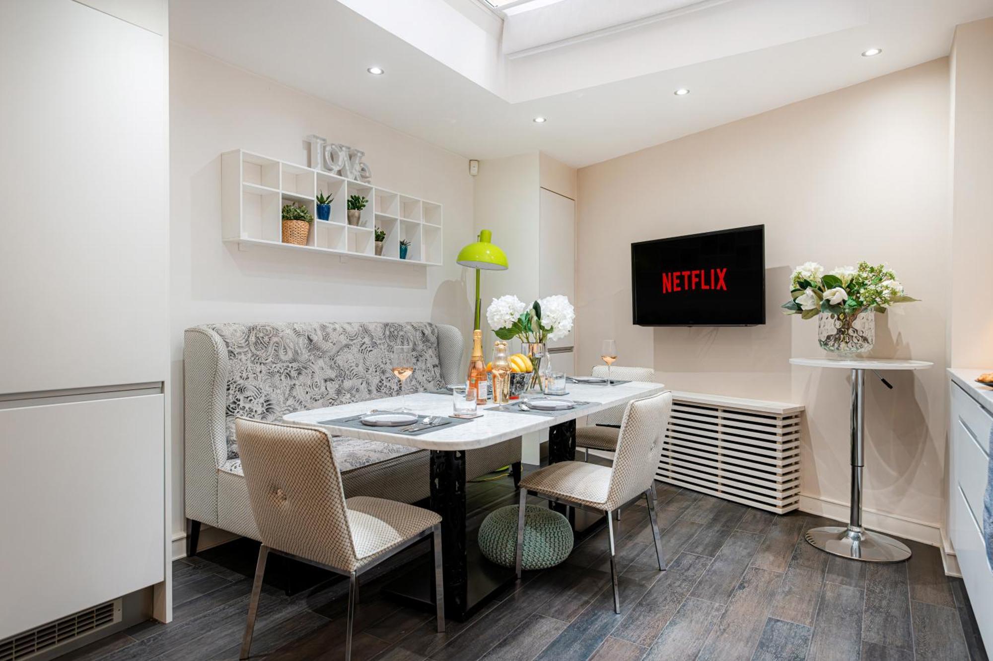 Luxury 3br In Belgravia, Near Victoria Ferienhaus London