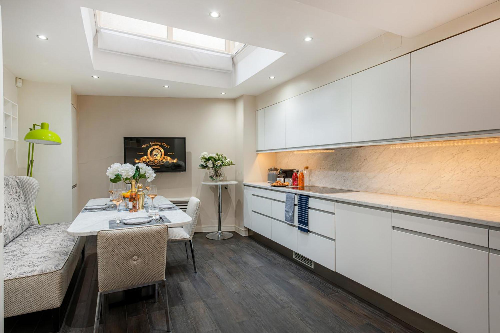 Ferienhaus Luxury 3br In Belgravia, Near Victoria London