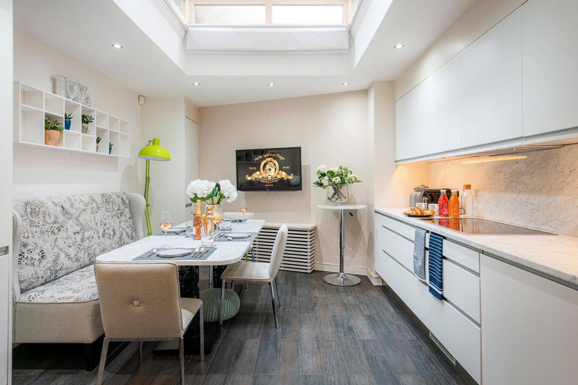 Ferienhaus Luxury 3br In Belgravia, Near Victoria