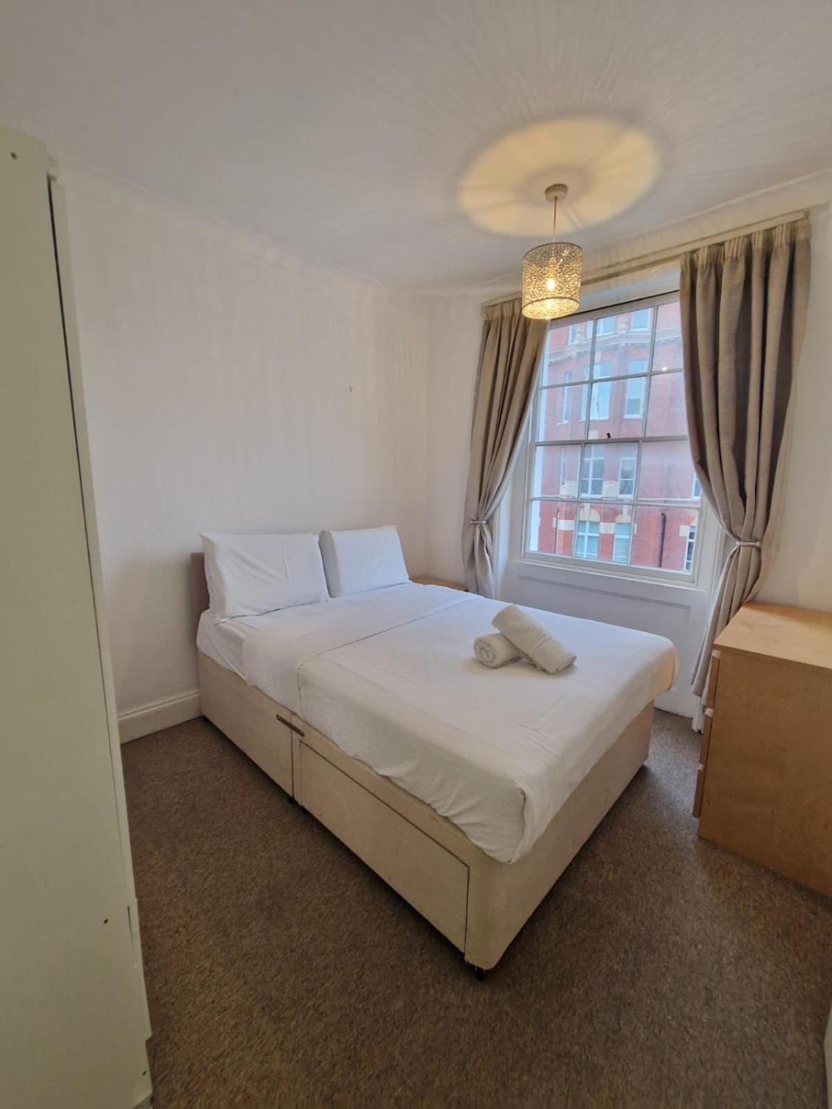 Baker Street Residences Apartment *