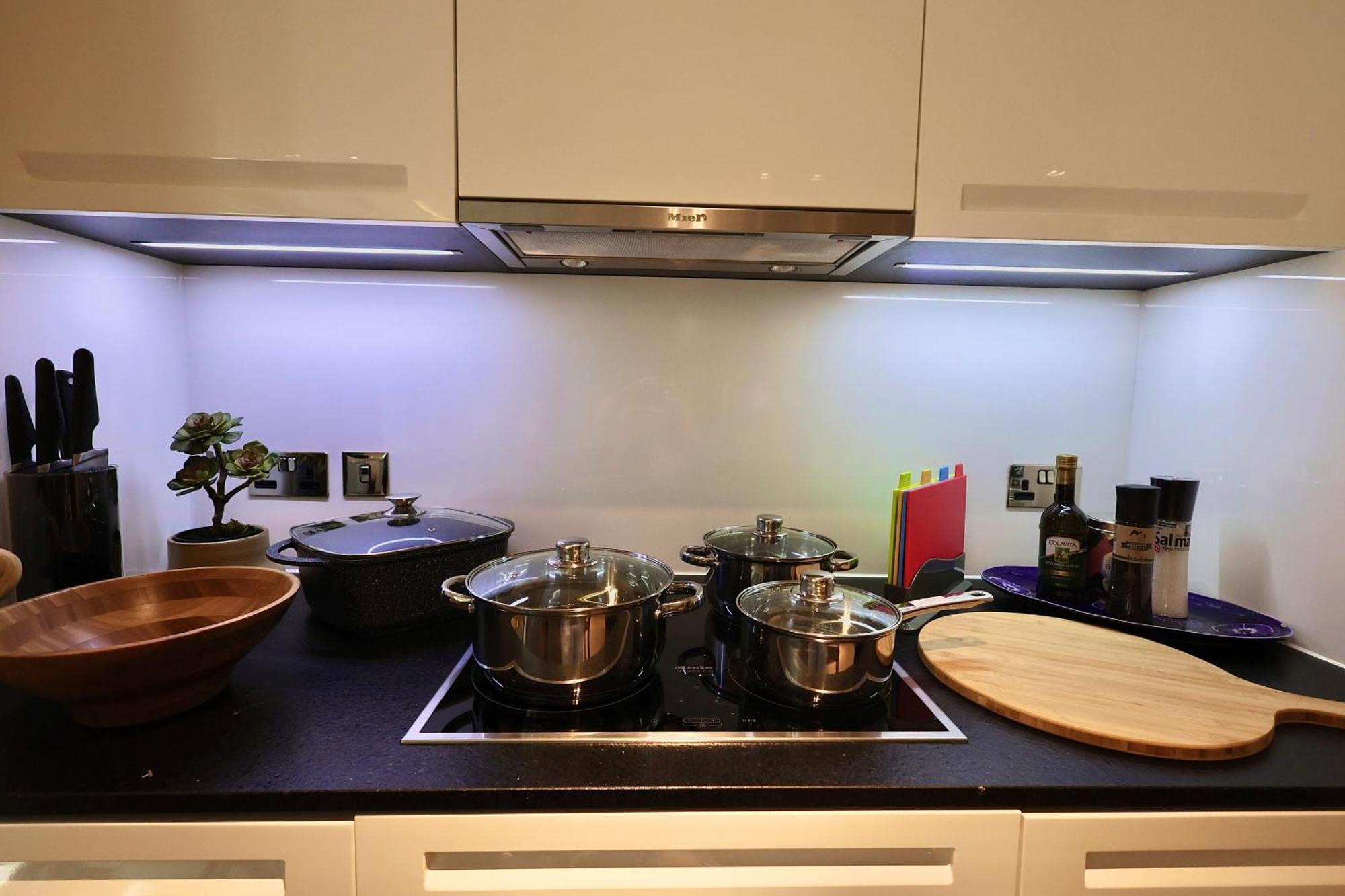 N1 Highsreetkensington-superluxury-modern-harrods *