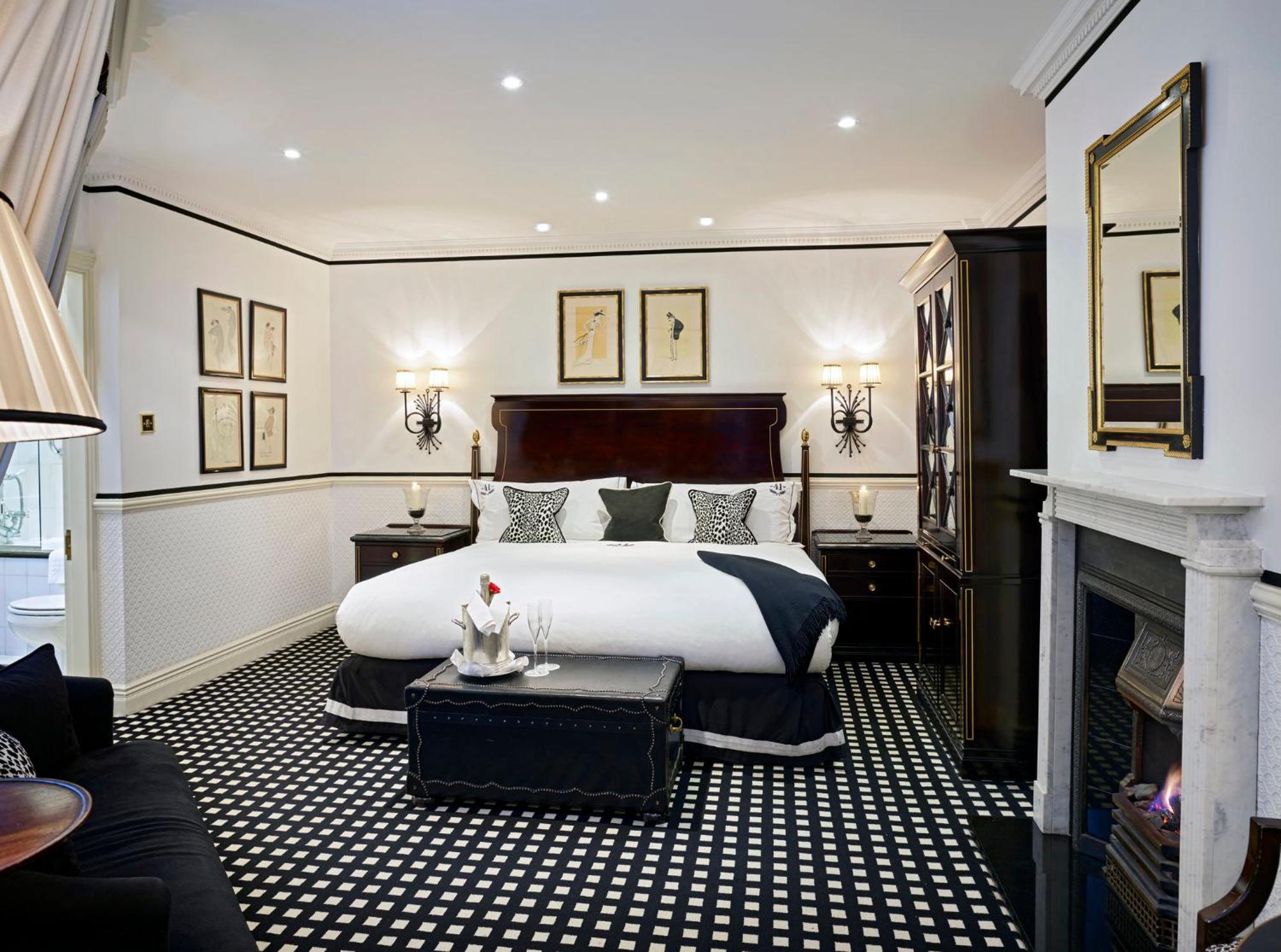 Hotel 41