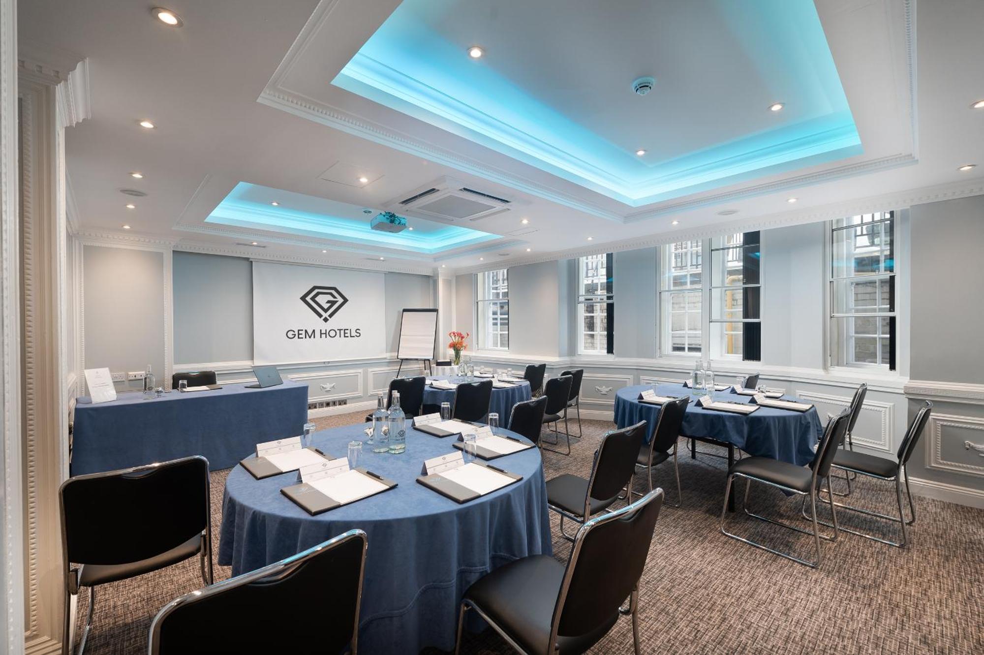 Gem Fitzrovia Hotell 4*