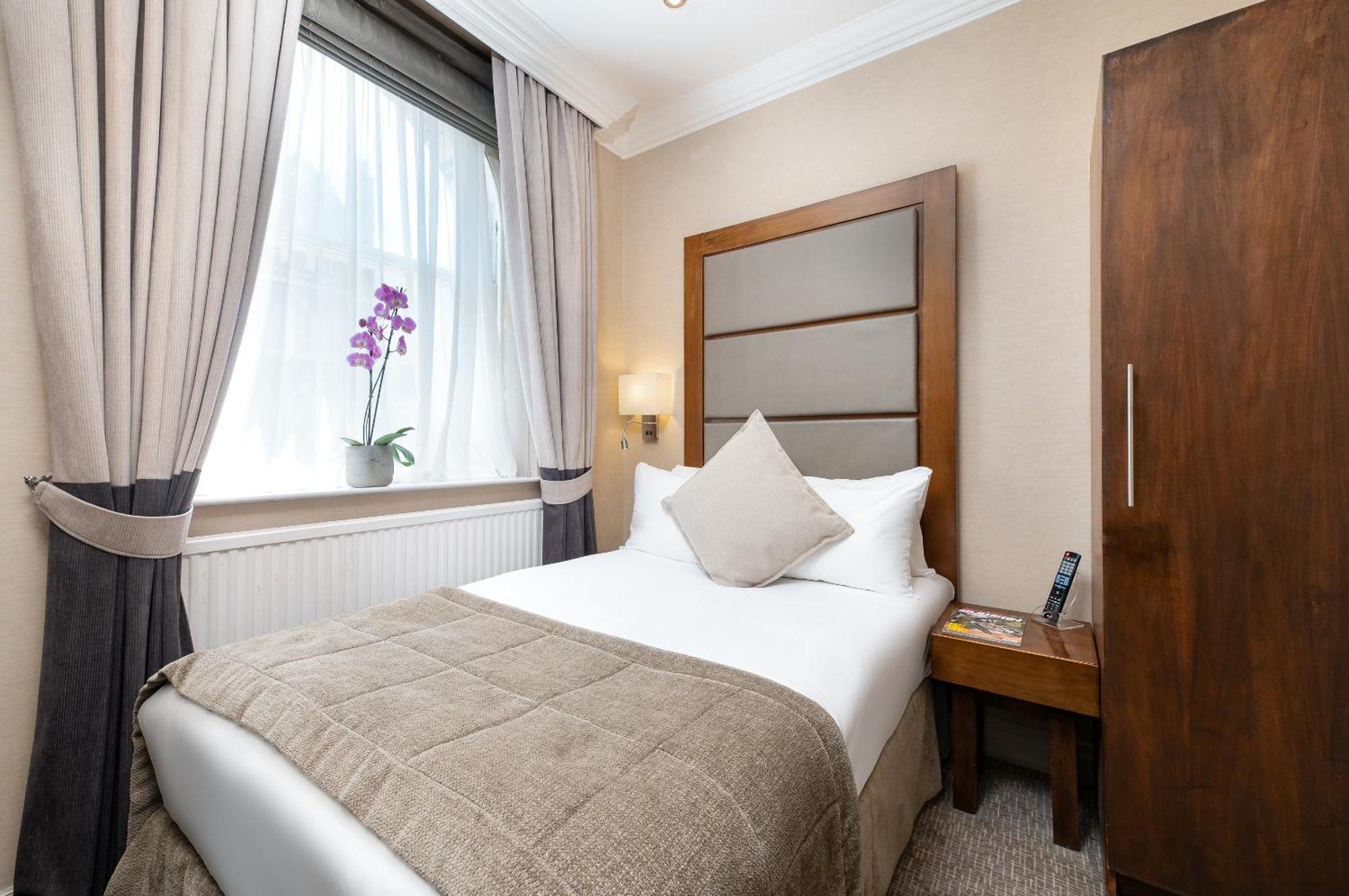 Gem Langham Court 4* Londres