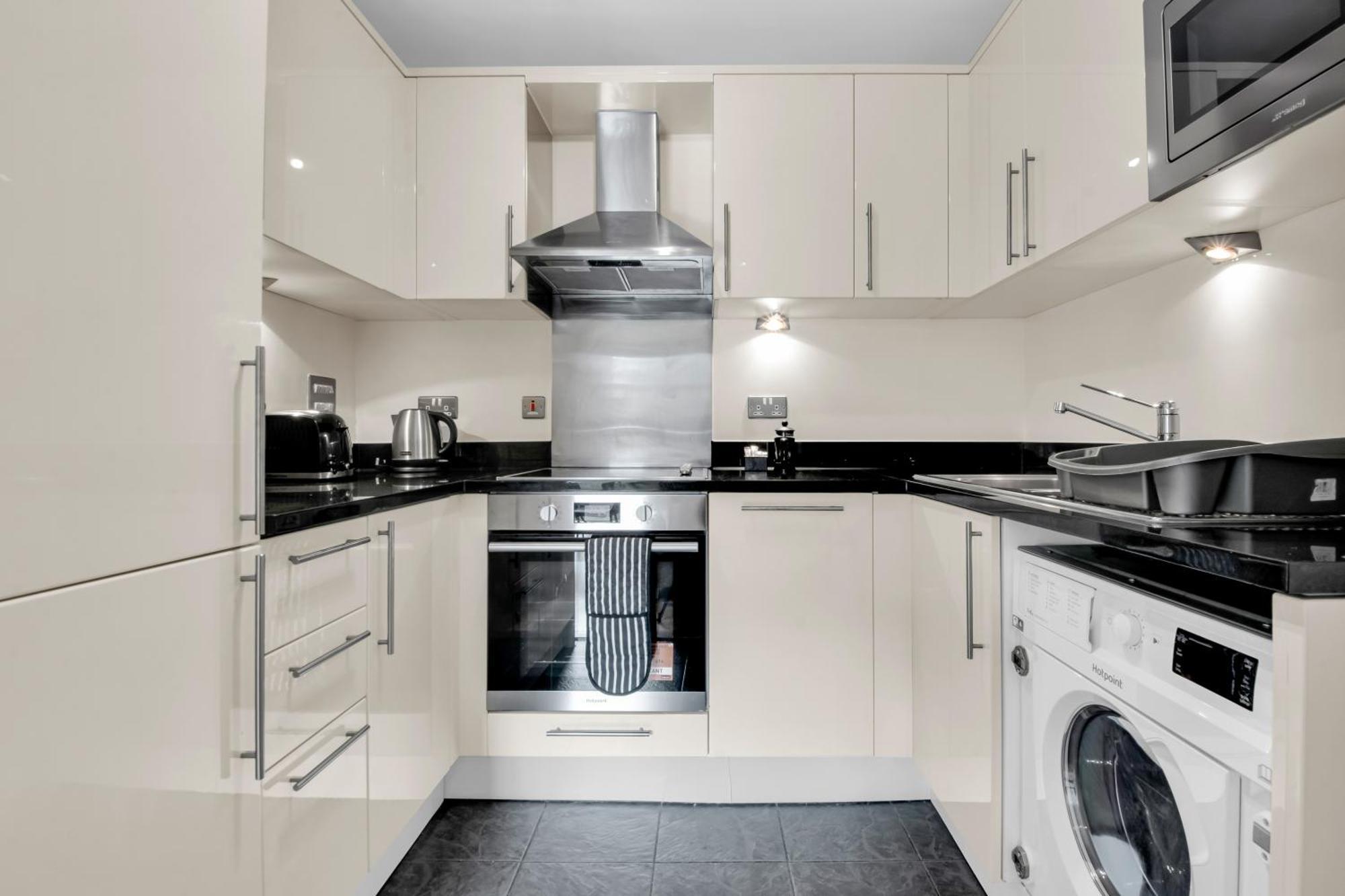 Mysquare One Bed In Waterloo Near Southwark London