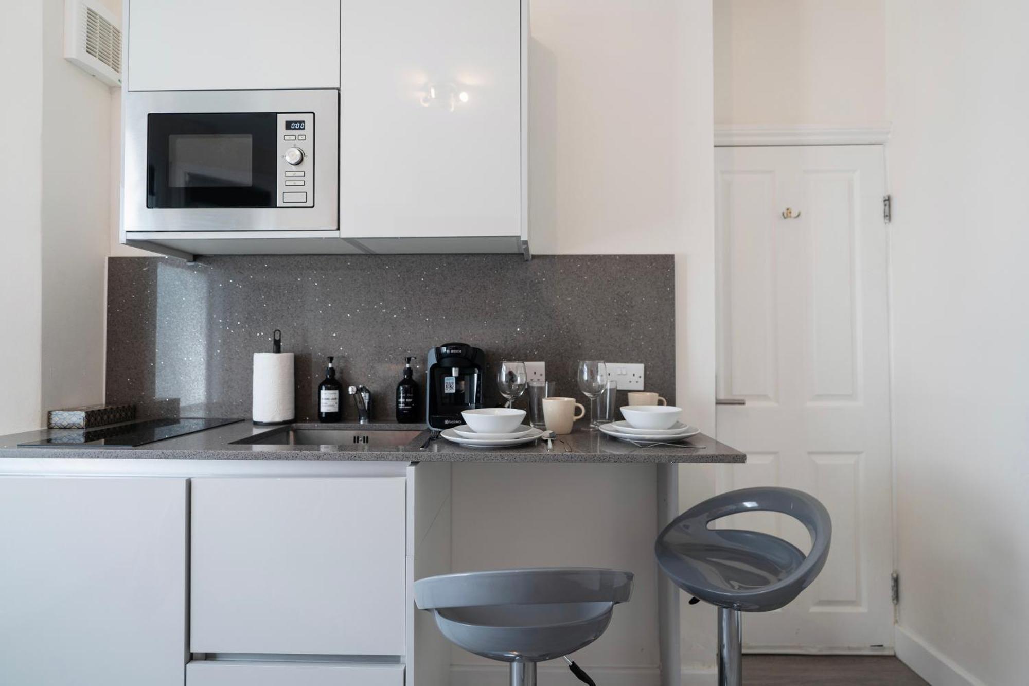 Fulham Luxury Close To Underground Newly Refurbished Hr Leilighet London