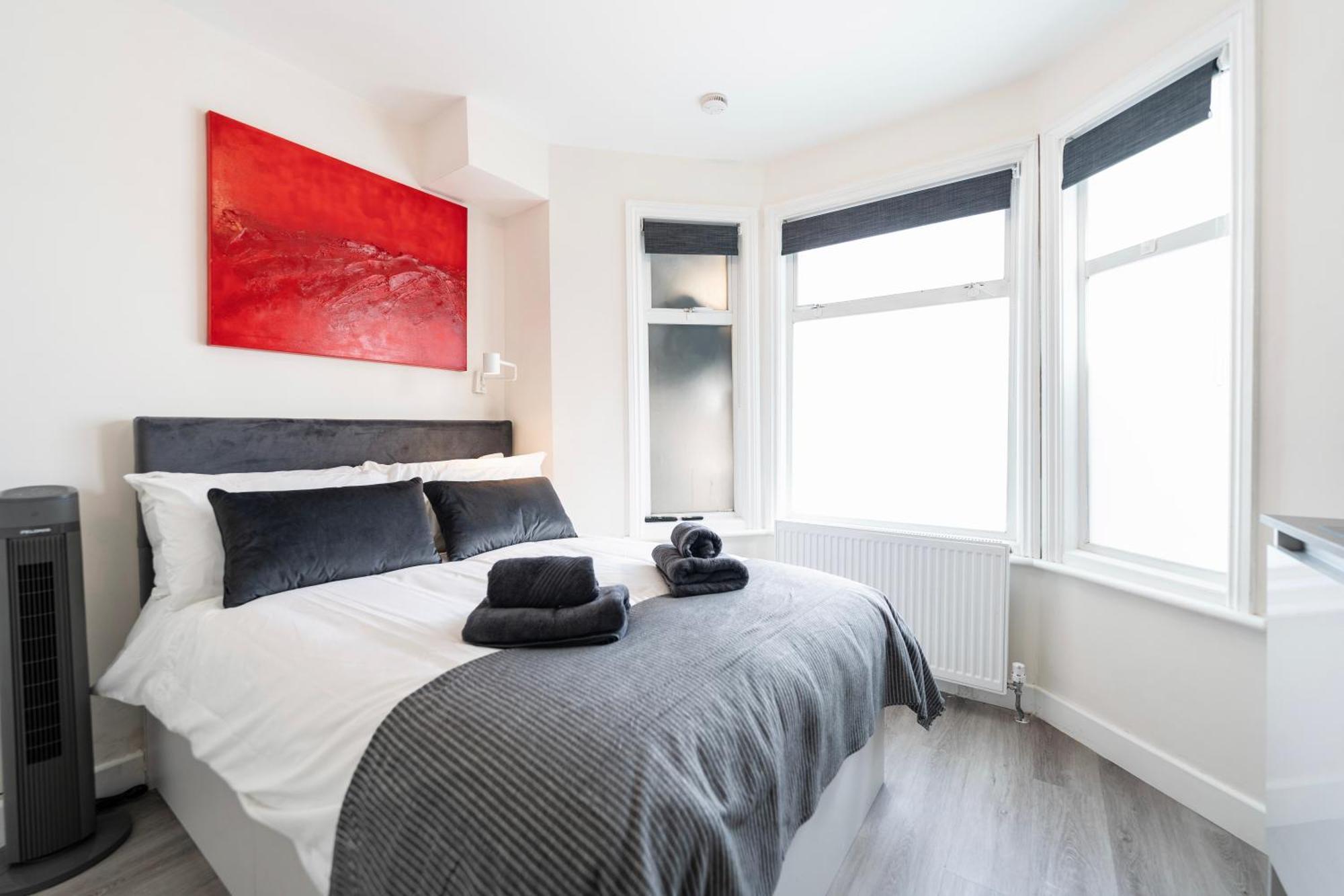 Fulham Luxury Close To Underground Newly Refurbished Hr London