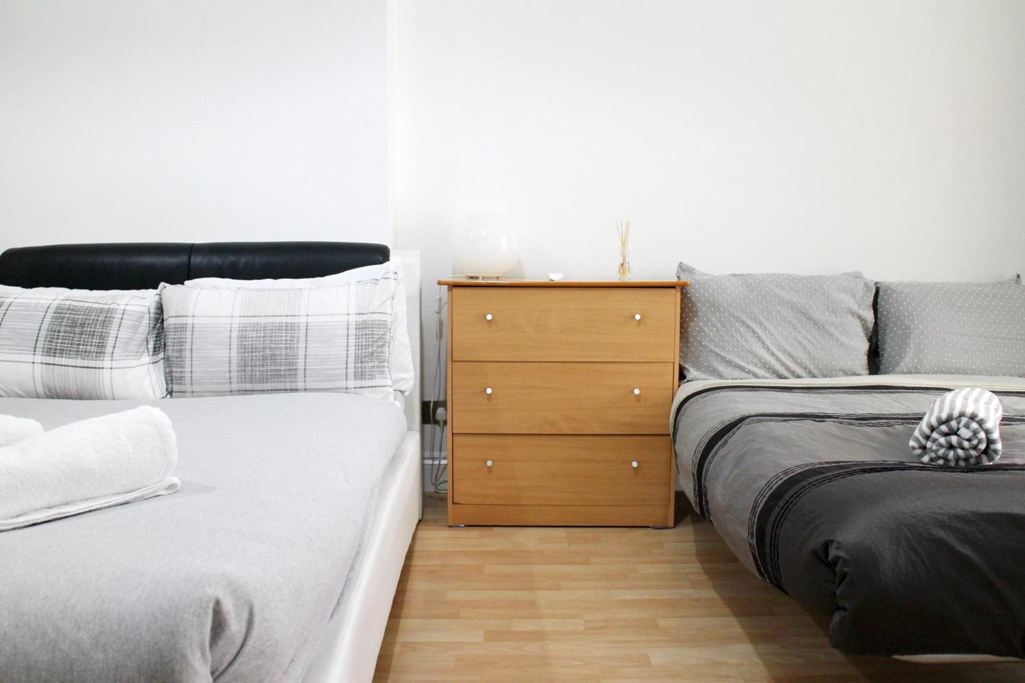 Leilighet Large Garden Flat On Golders Road London