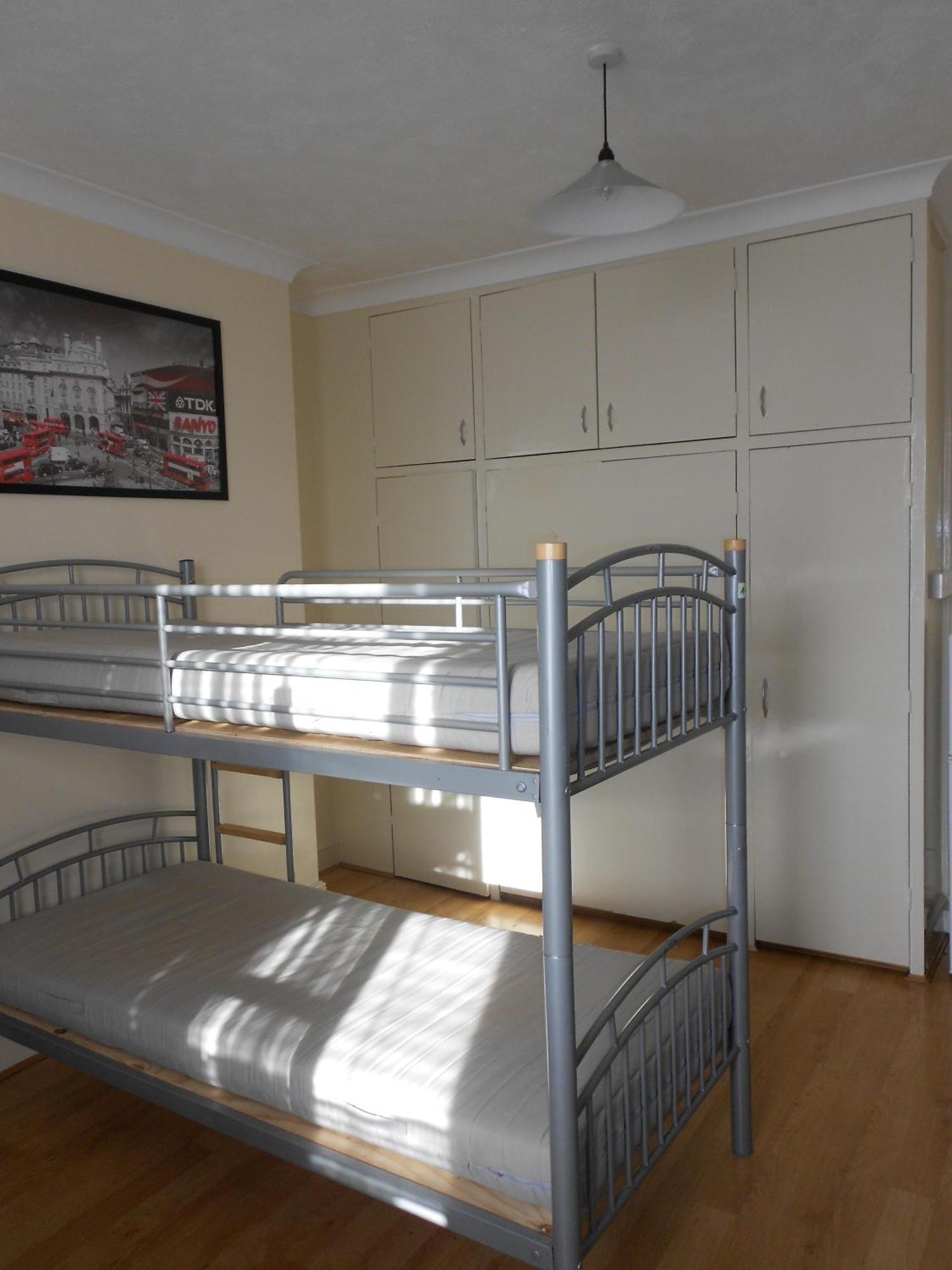 Hostel 24/7 London