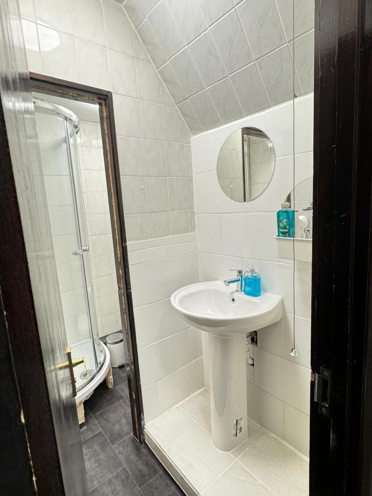 Apartment Stockwell Station London