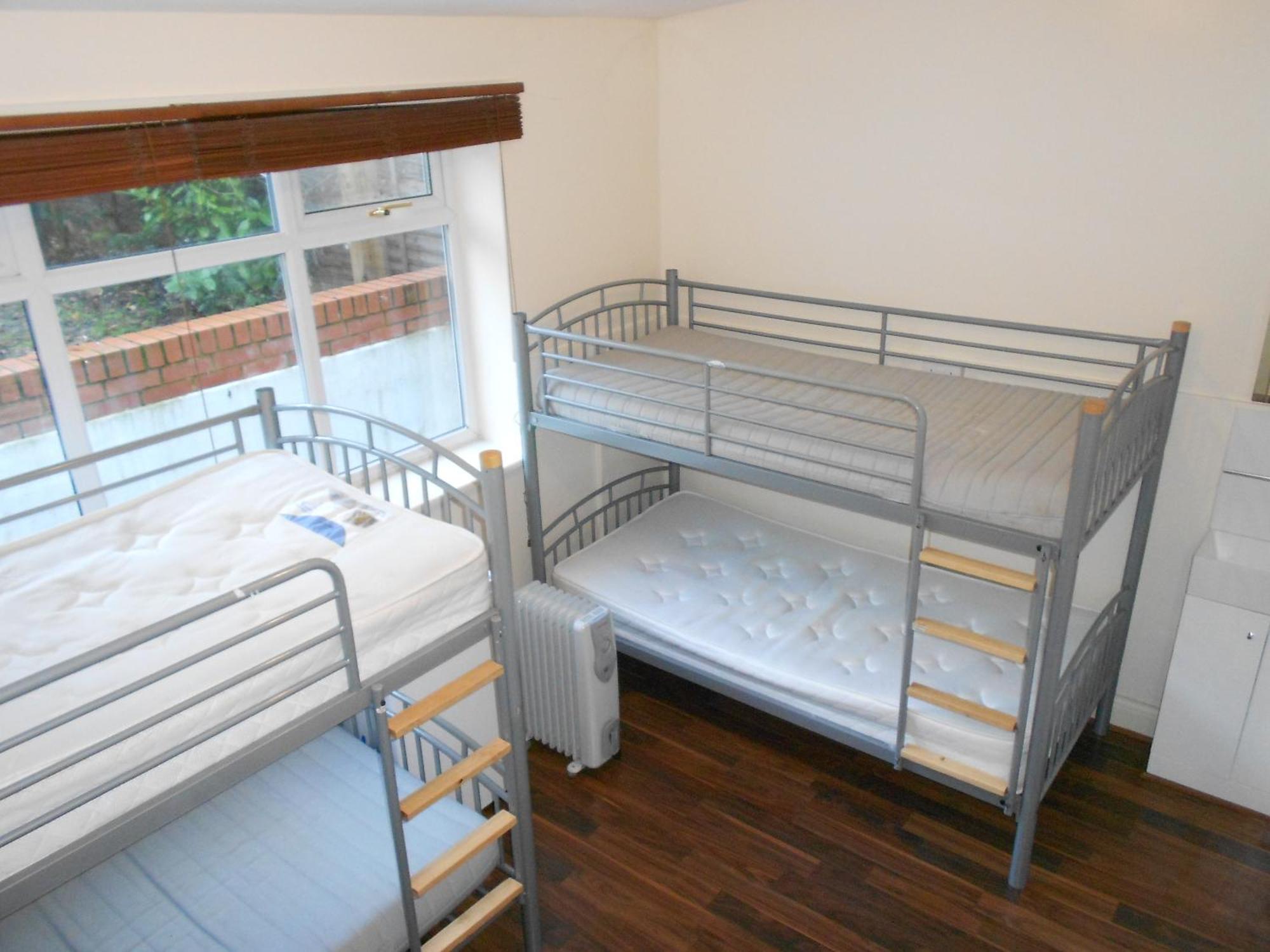 Hostel 24/7 London