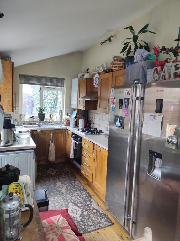 Cosy Double Near Wimbledon Privat overnatting *