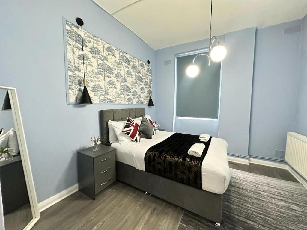 Lovely Three Bedroom Central