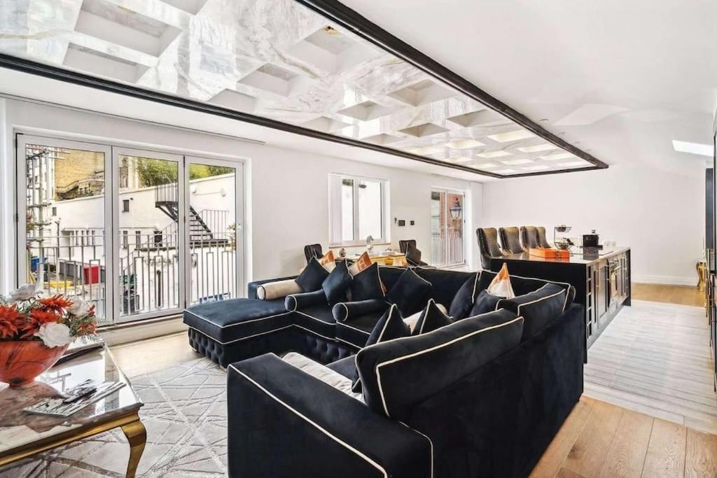 Apartment Luxury 3 Bedroom House *