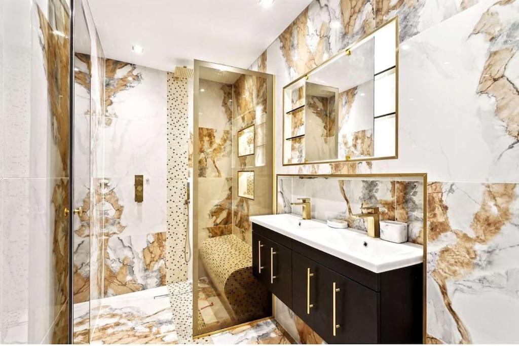 Luxury 3 Bedroom House Apartment London
