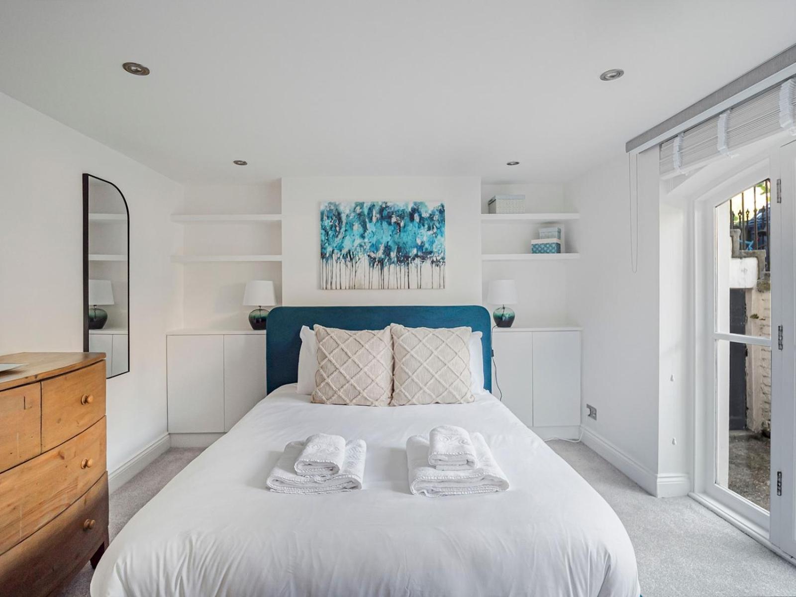 Stylish Maisonette Pass The Keys Londres