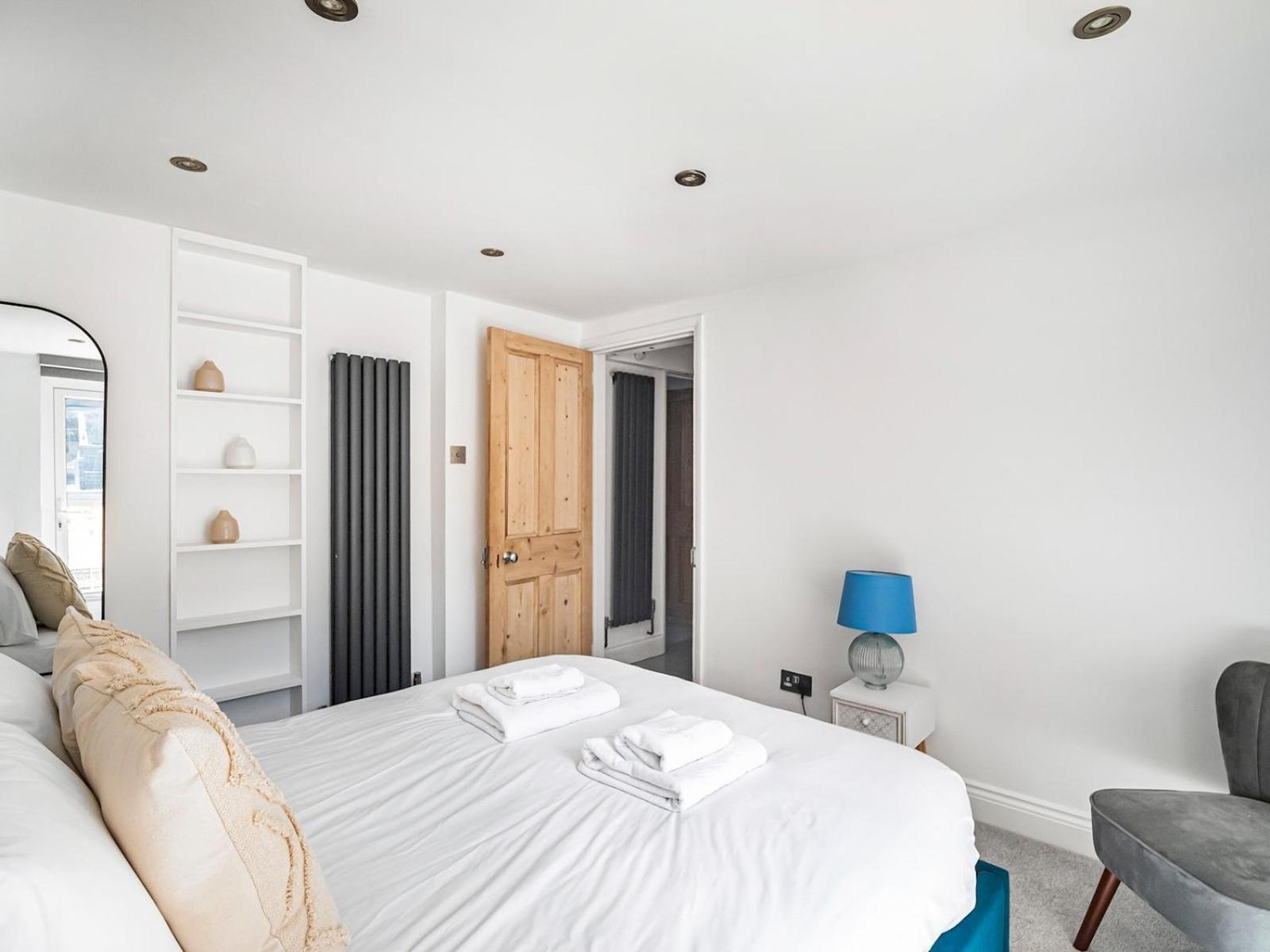 Stylish Maisonette Pass The Keys * Londres