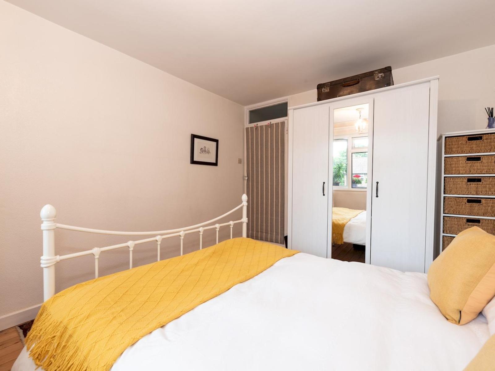Apartment Pass The Keys Peaceful Zen With Parking Kew *