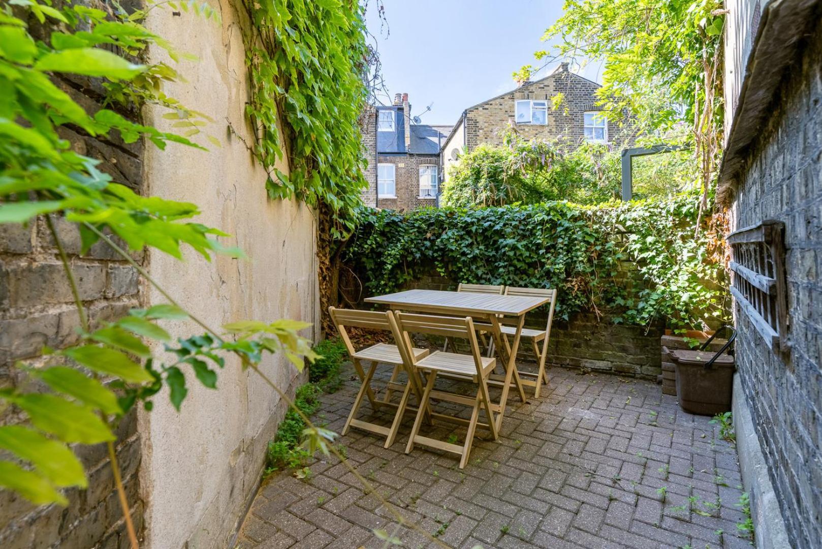 Apartment Guestready - Broughton Retreat With Garden London