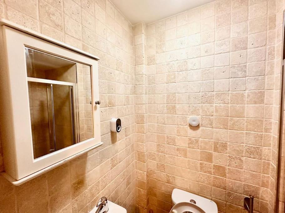 Appartement Charming In Lee Londen