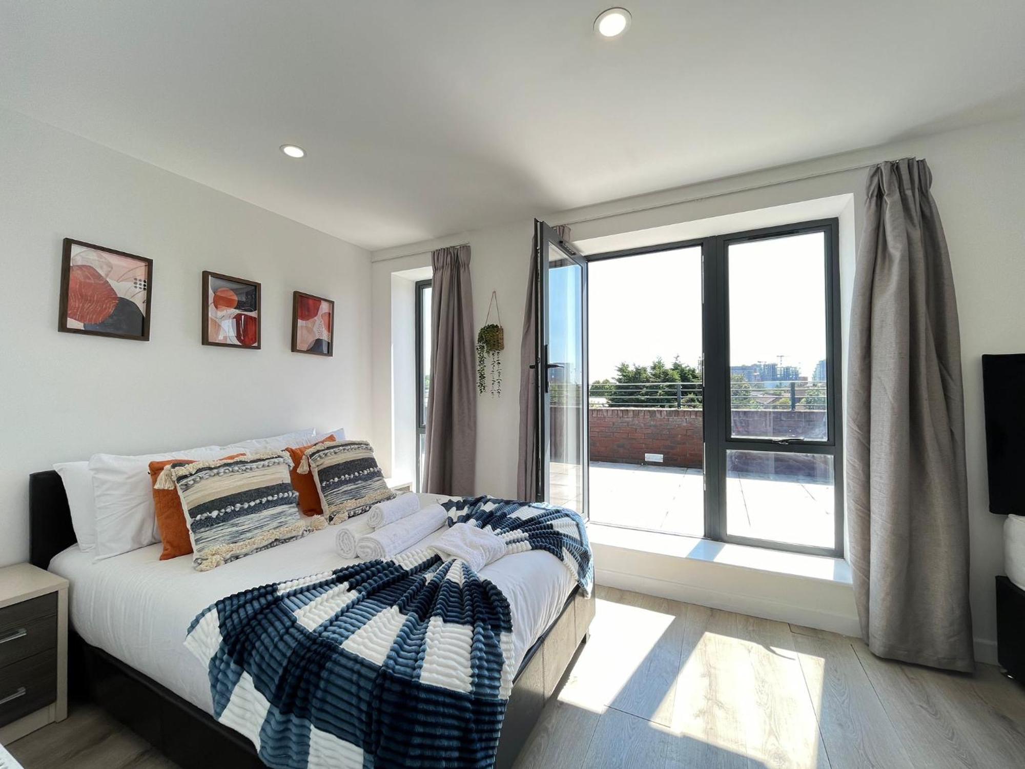 O2 Skyview Penthouse Apartment