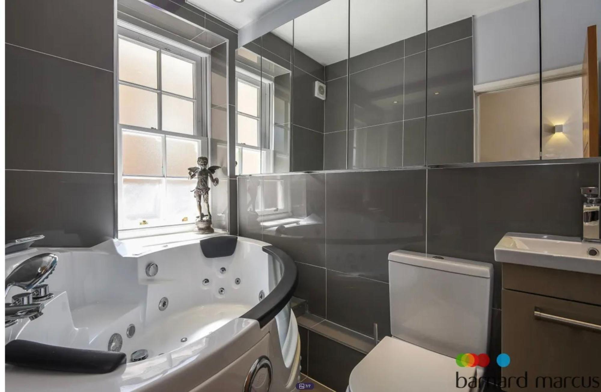 Covent Garden Two Bedroom Flat Leilighet London