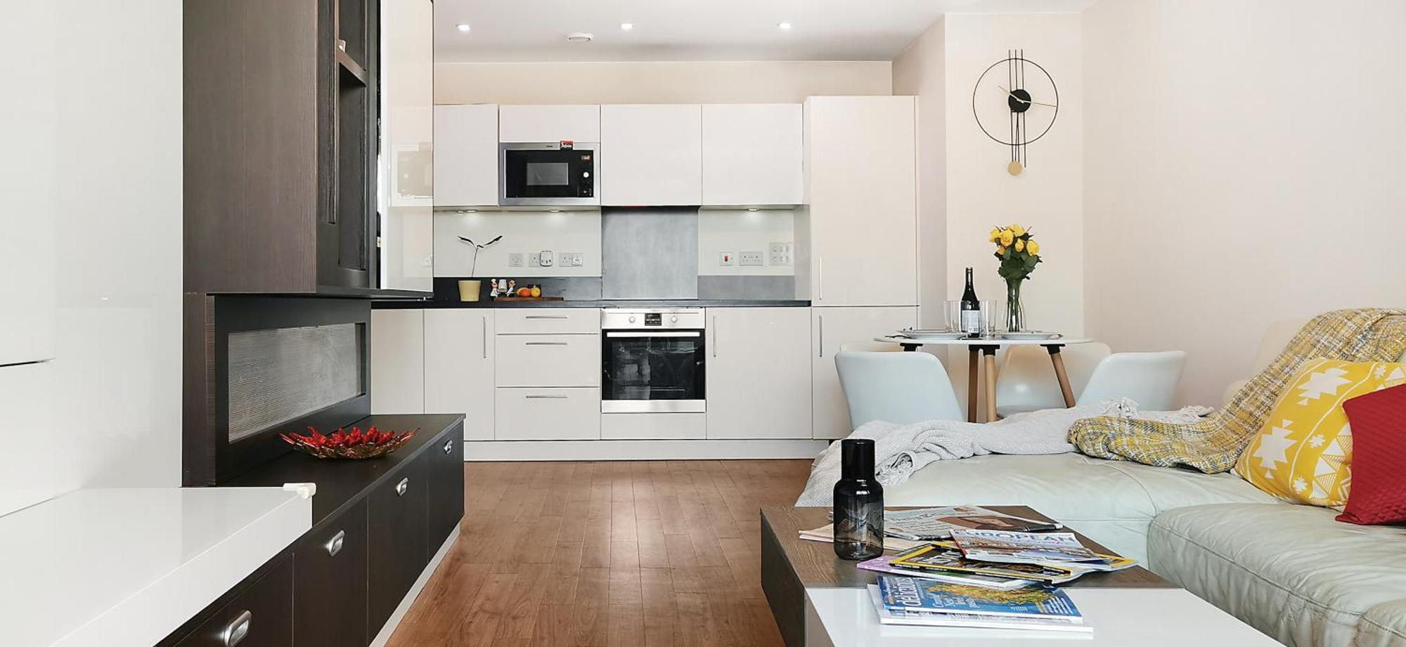 Excel Centre 2 Bedroom Flat In East Apartment