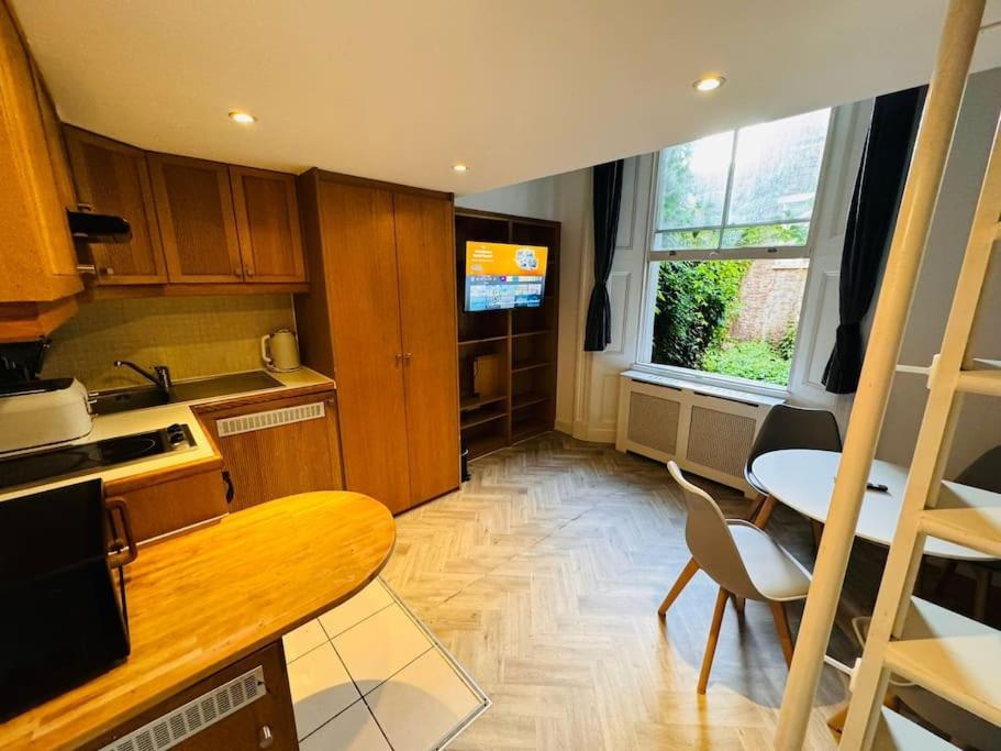 Trio's Haven In Portebello Road Apartamento Londres