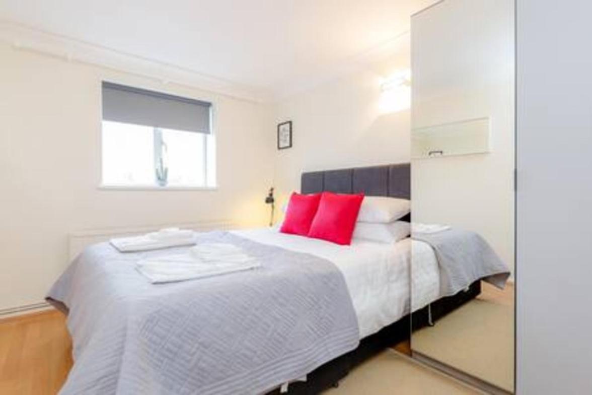 Apartment Holland Park 2 Bed Flat By Basetogo *