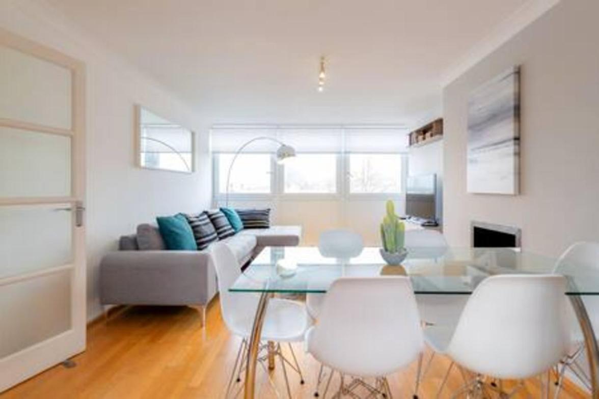 Holland Park 2 Bed Flat By Basetogo Apartment