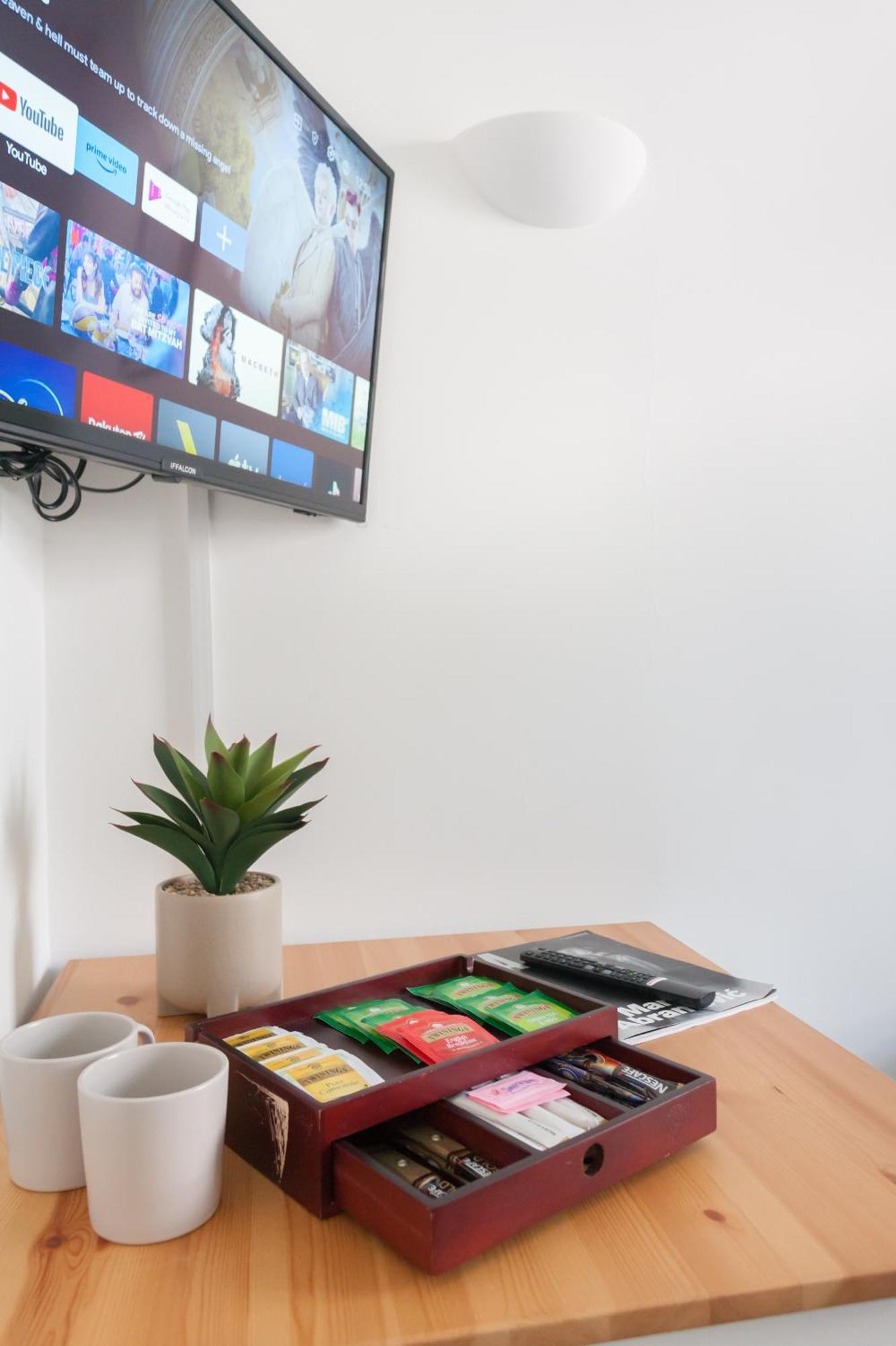 Studio9 - Next To Emirates Stadium - Budget With Shared Bathroom Gjestgiverier