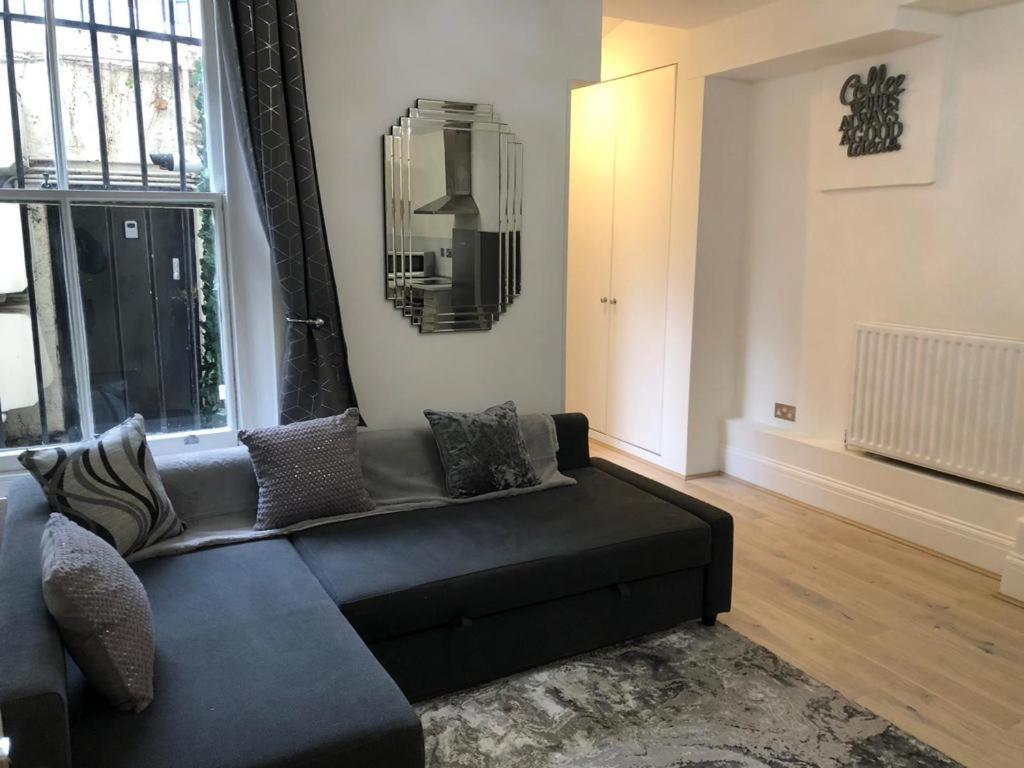 Apartment Leinster Gardens London